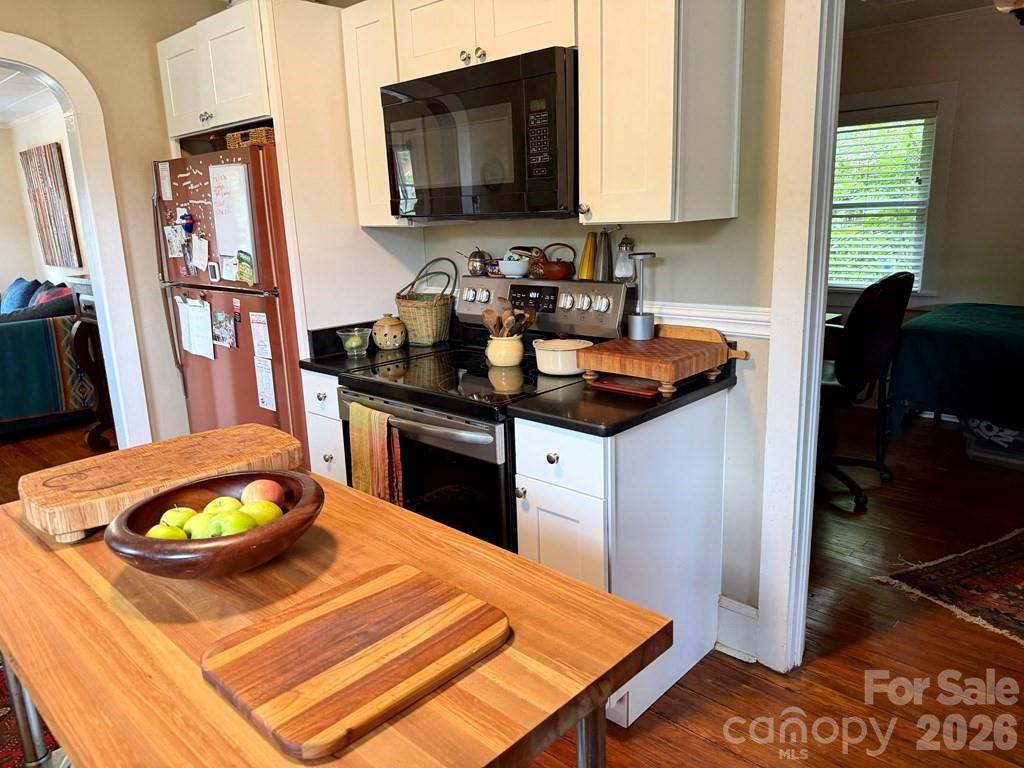 27 Bartlett Street Property Photo 9
