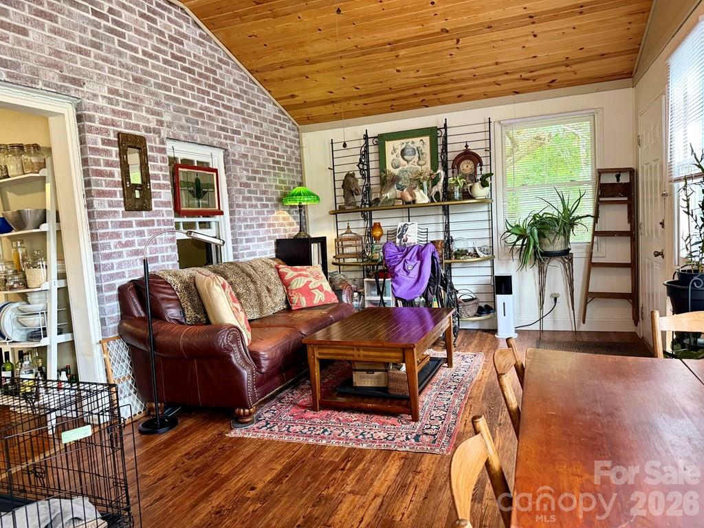 27 Bartlett Street Property Photo 12