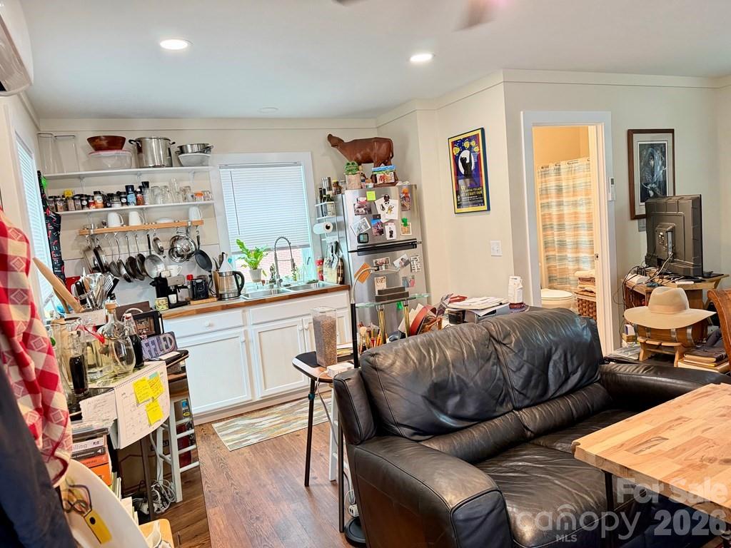 27 Bartlett Street Property Photo 40