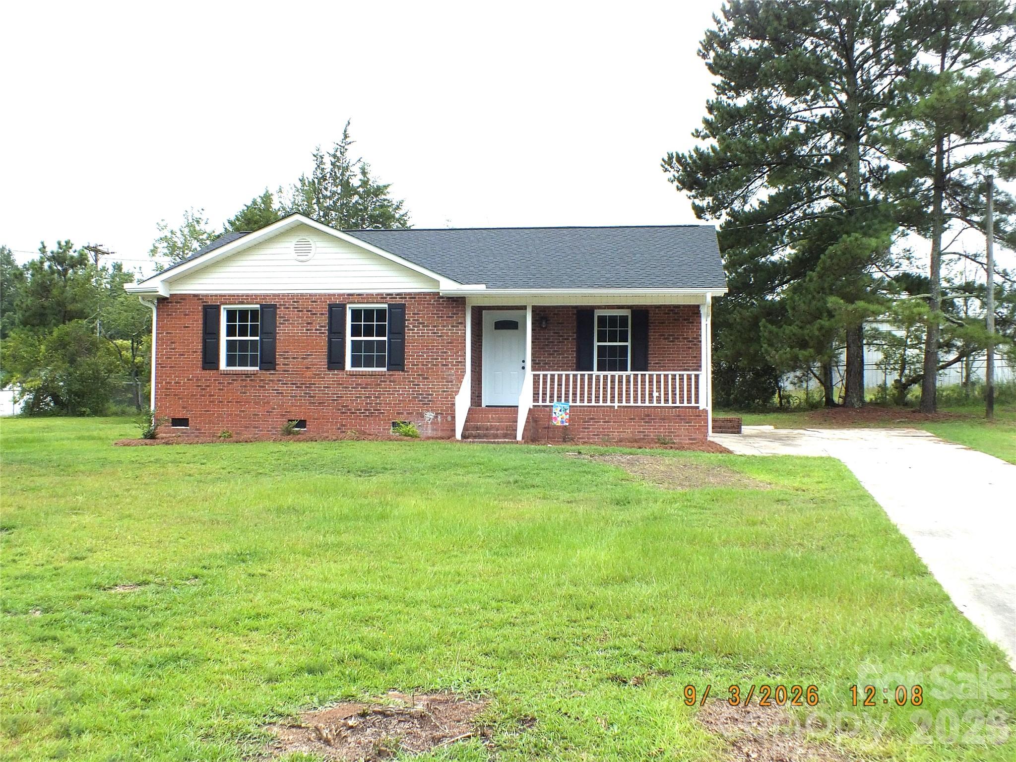 6518 Old Lancaster Highway Property Photo 1