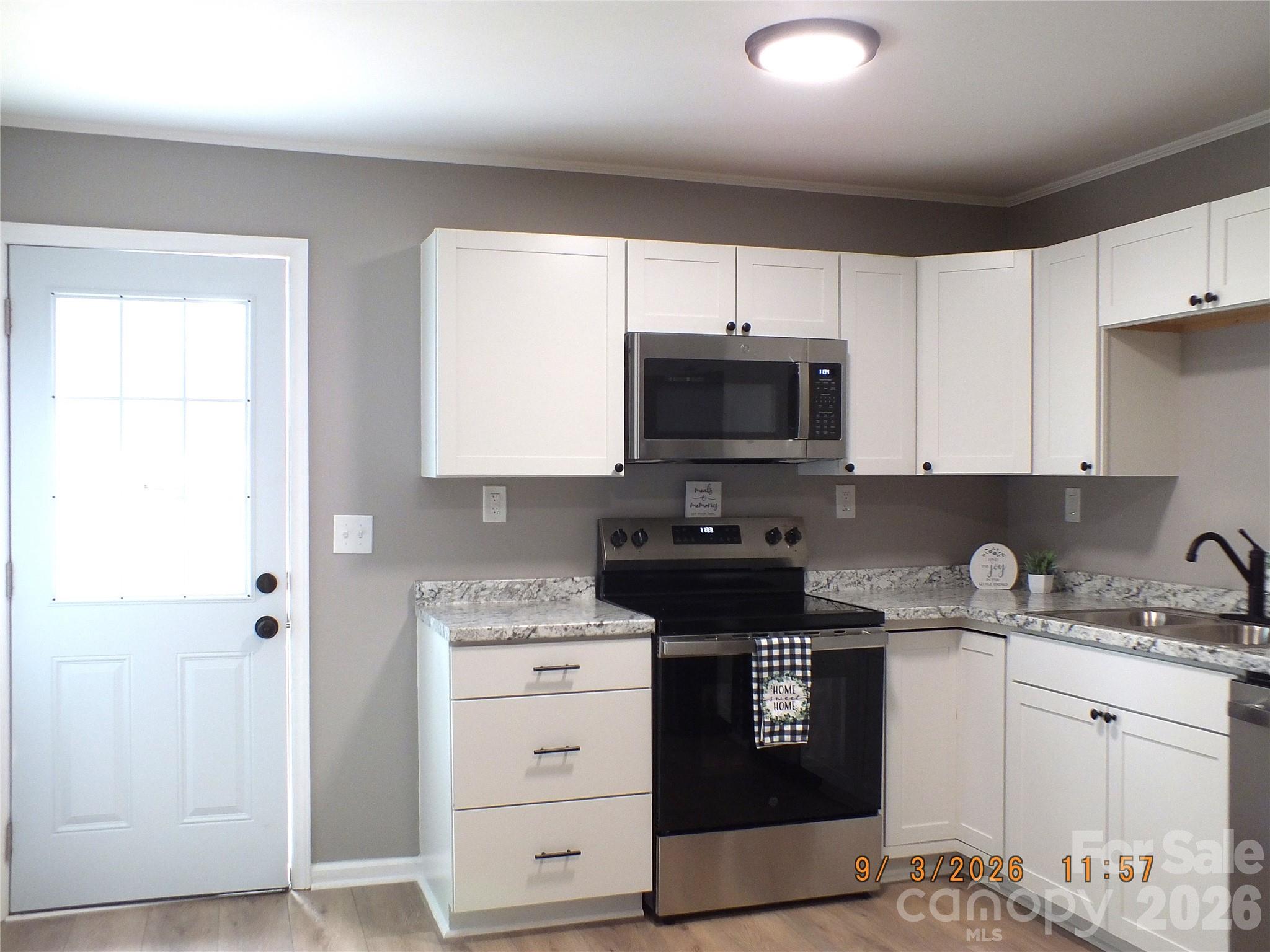 6518 Old Lancaster Highway Property Photo 3
