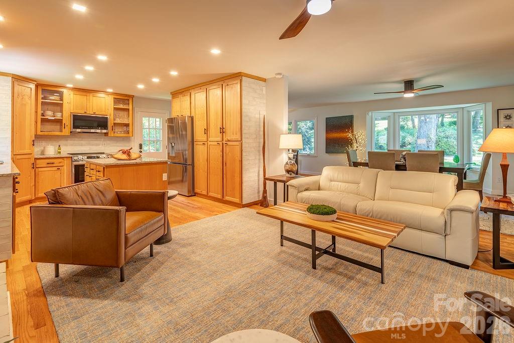 47 Deerwood Drive Property Photo 15