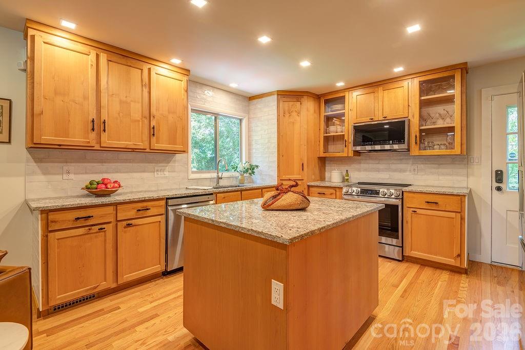 47 Deerwood Drive Property Photo 16