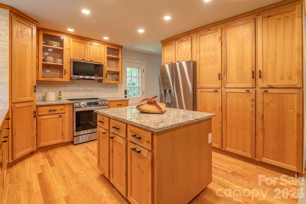 47 Deerwood Drive Property Photo 17