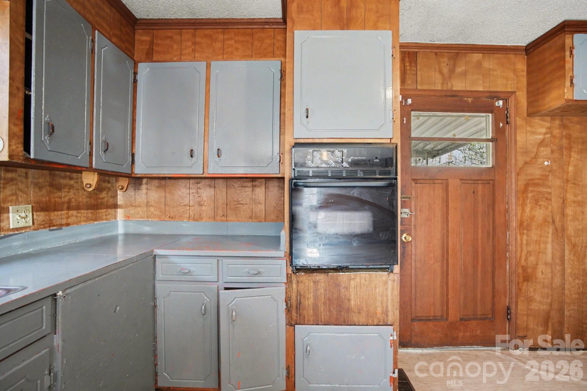 105 Shelton Circle Property Photo 6
