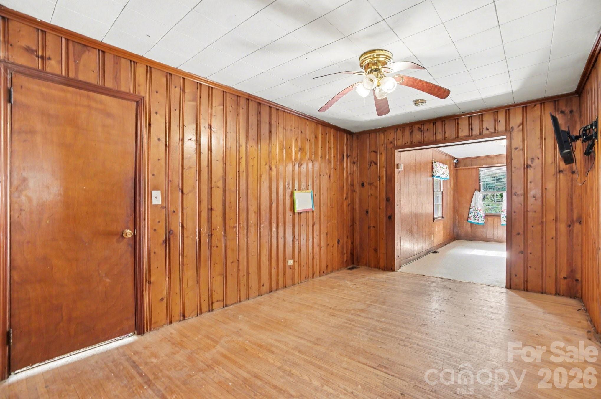 105 Shelton Circle Property Photo 8