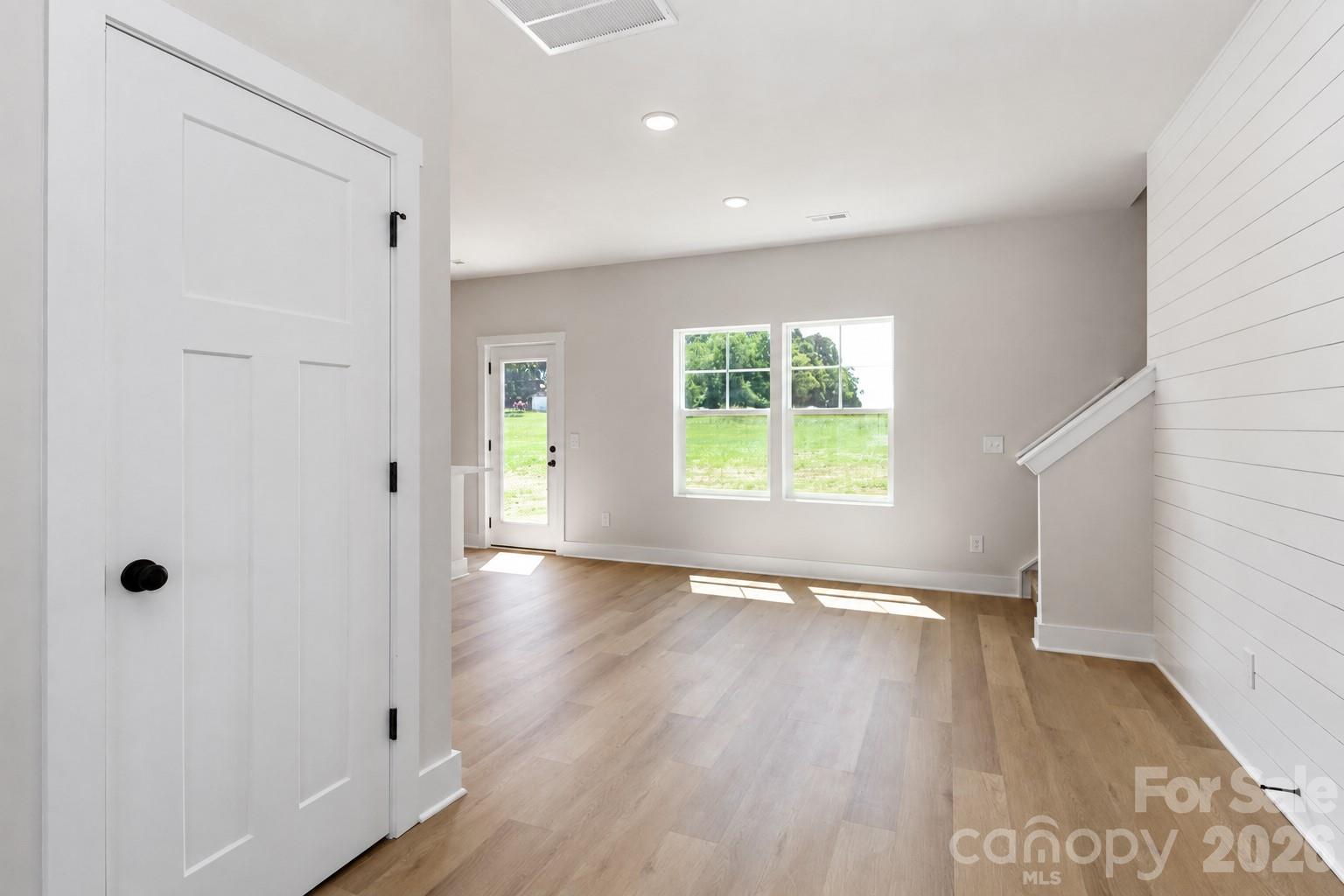 107 Cain Road Property Photo 7