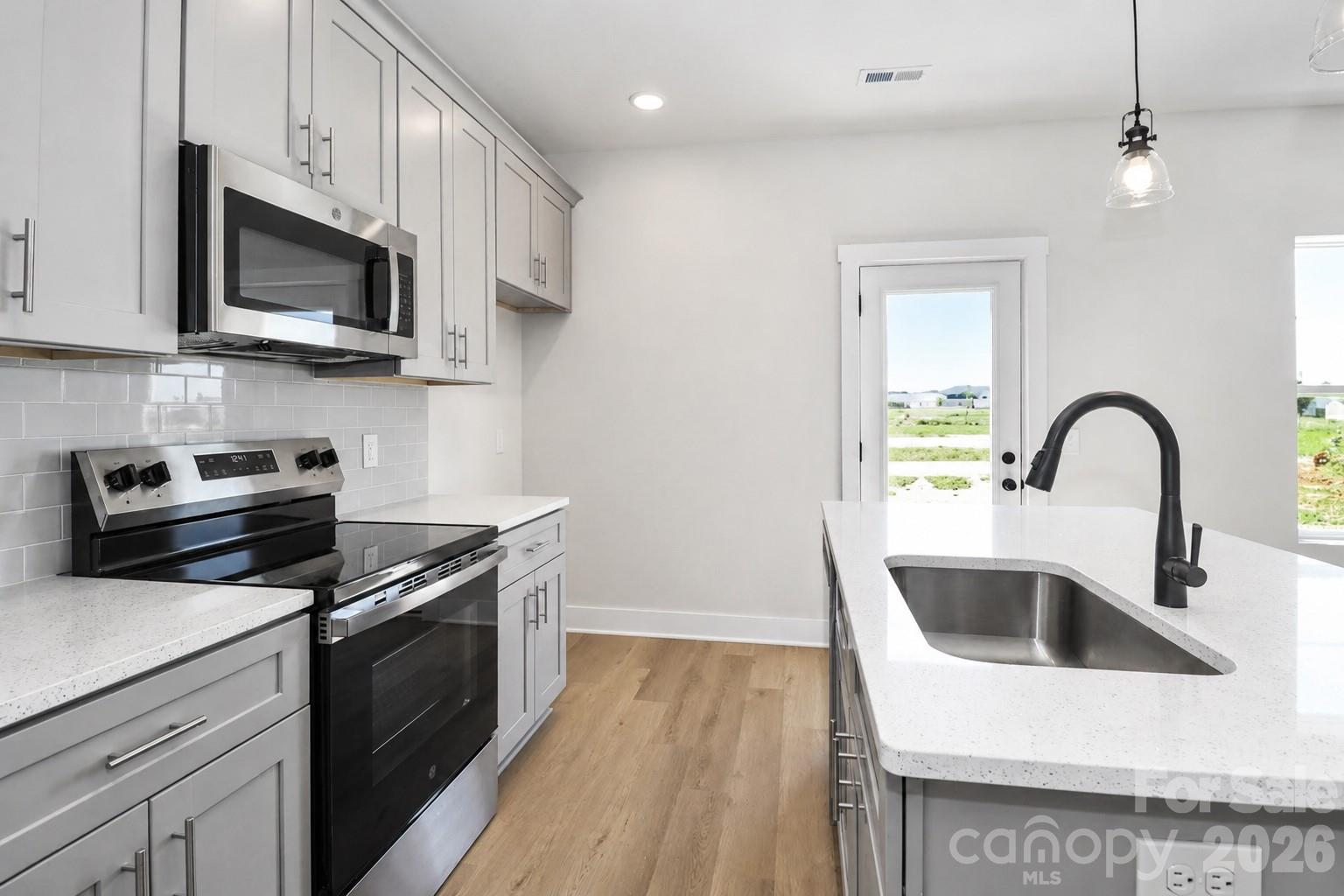 107 Cain Road Property Photo 12