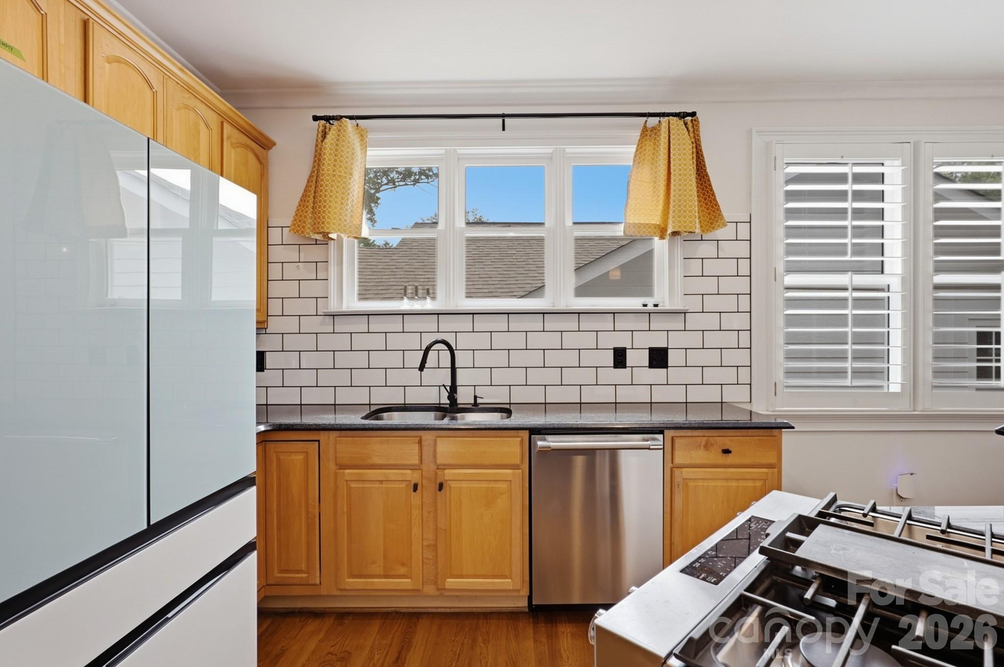 2013 Chesterfield Avenue Property Photo 9