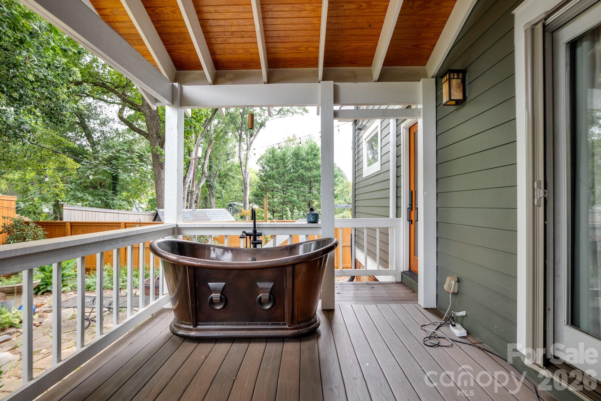 2013 Chesterfield Avenue Property Photo 25