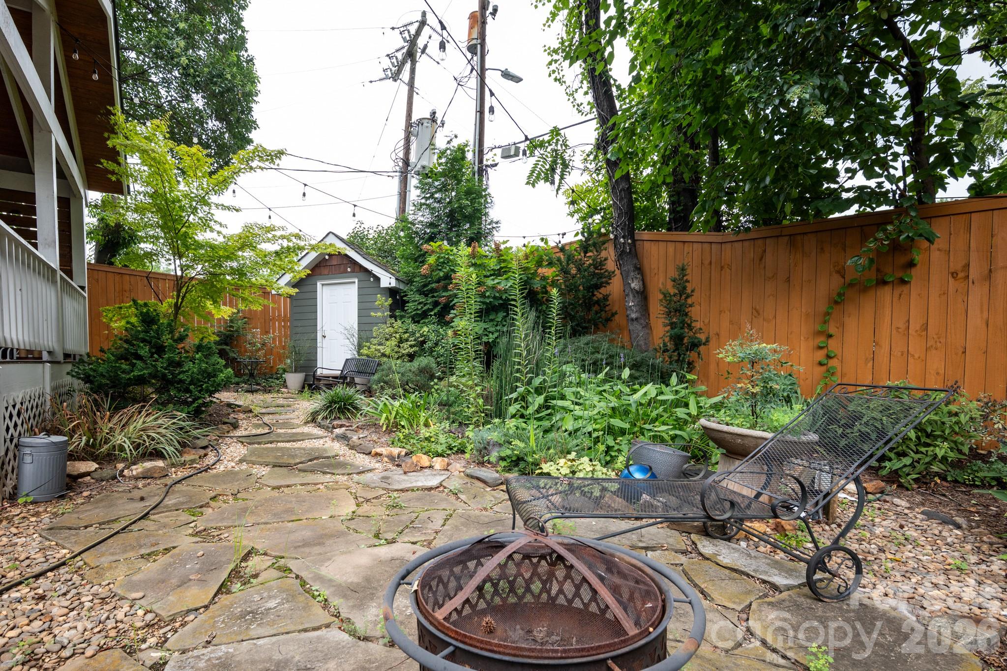 2013 Chesterfield Avenue Property Photo 27