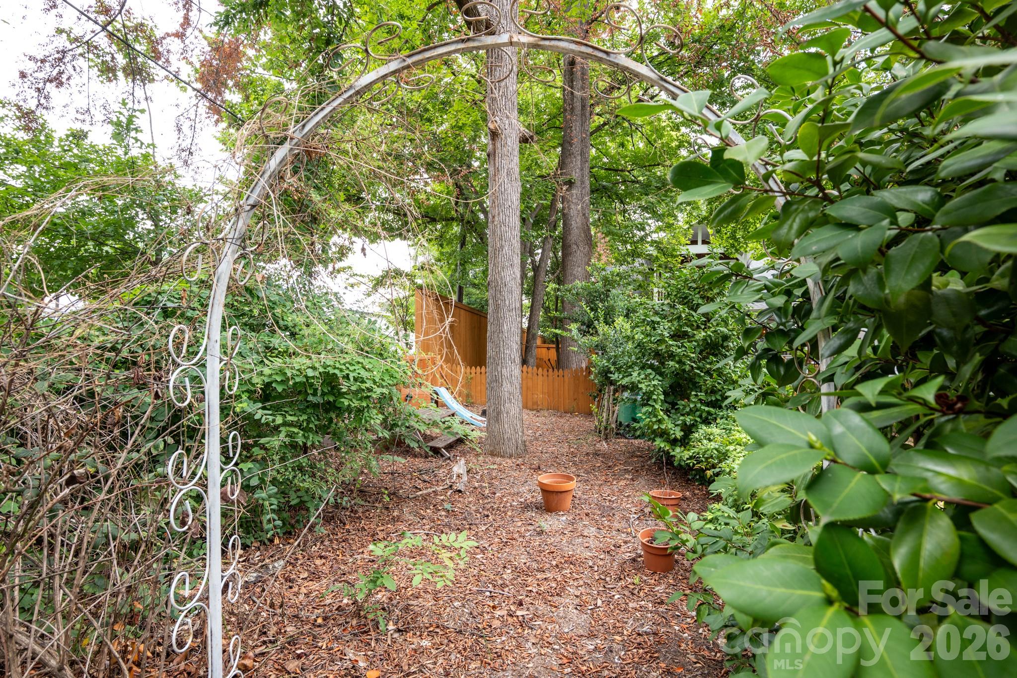 2013 Chesterfield Avenue Property Photo 30