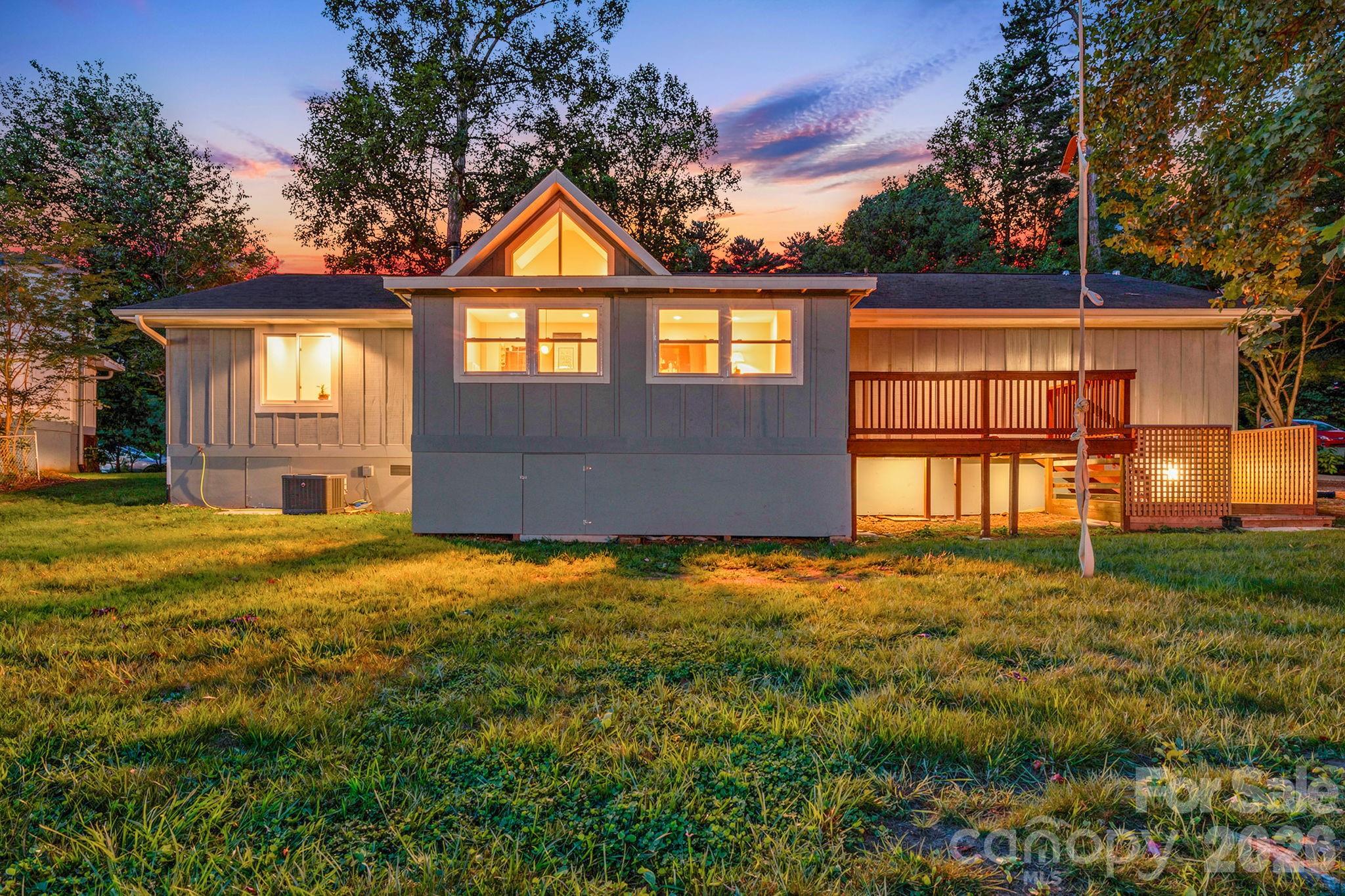 35 Golden Oaks Lane Property Photo 2