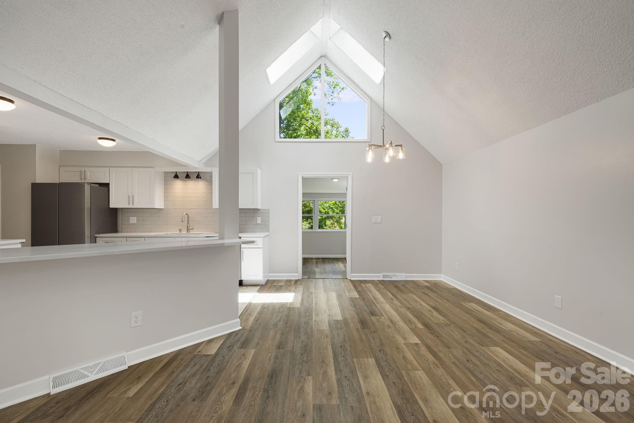 35 Golden Oaks Lane Property Photo 11