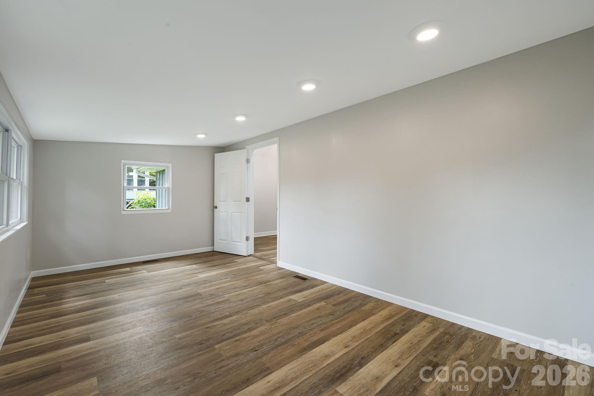 35 Golden Oaks Lane Property Photo 26