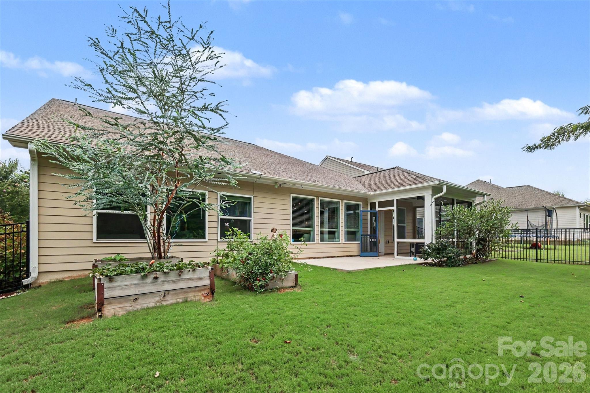 402 Dudley Drive Property Photo 26