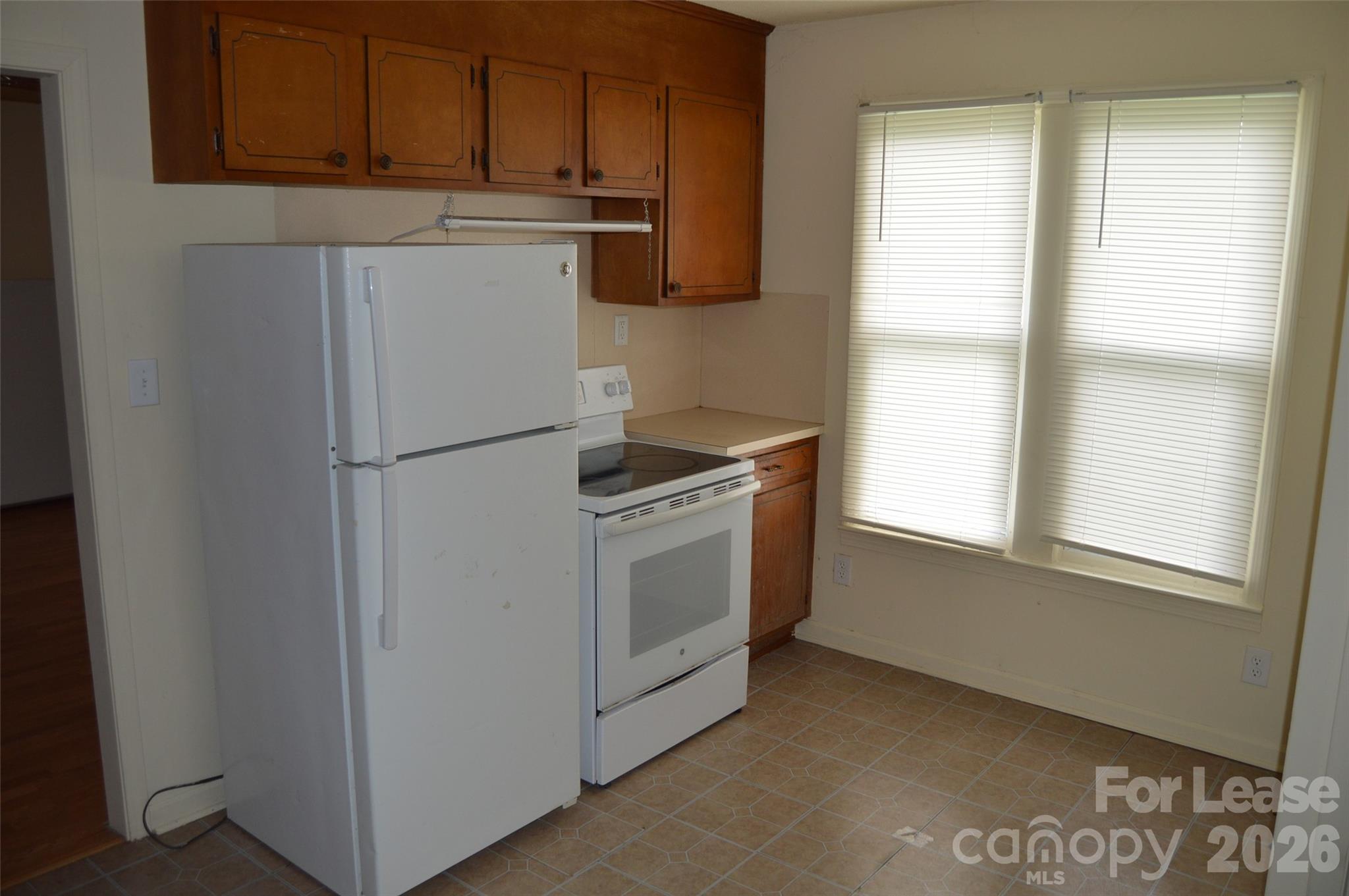 208 Wilson Street B Property Photo 6
