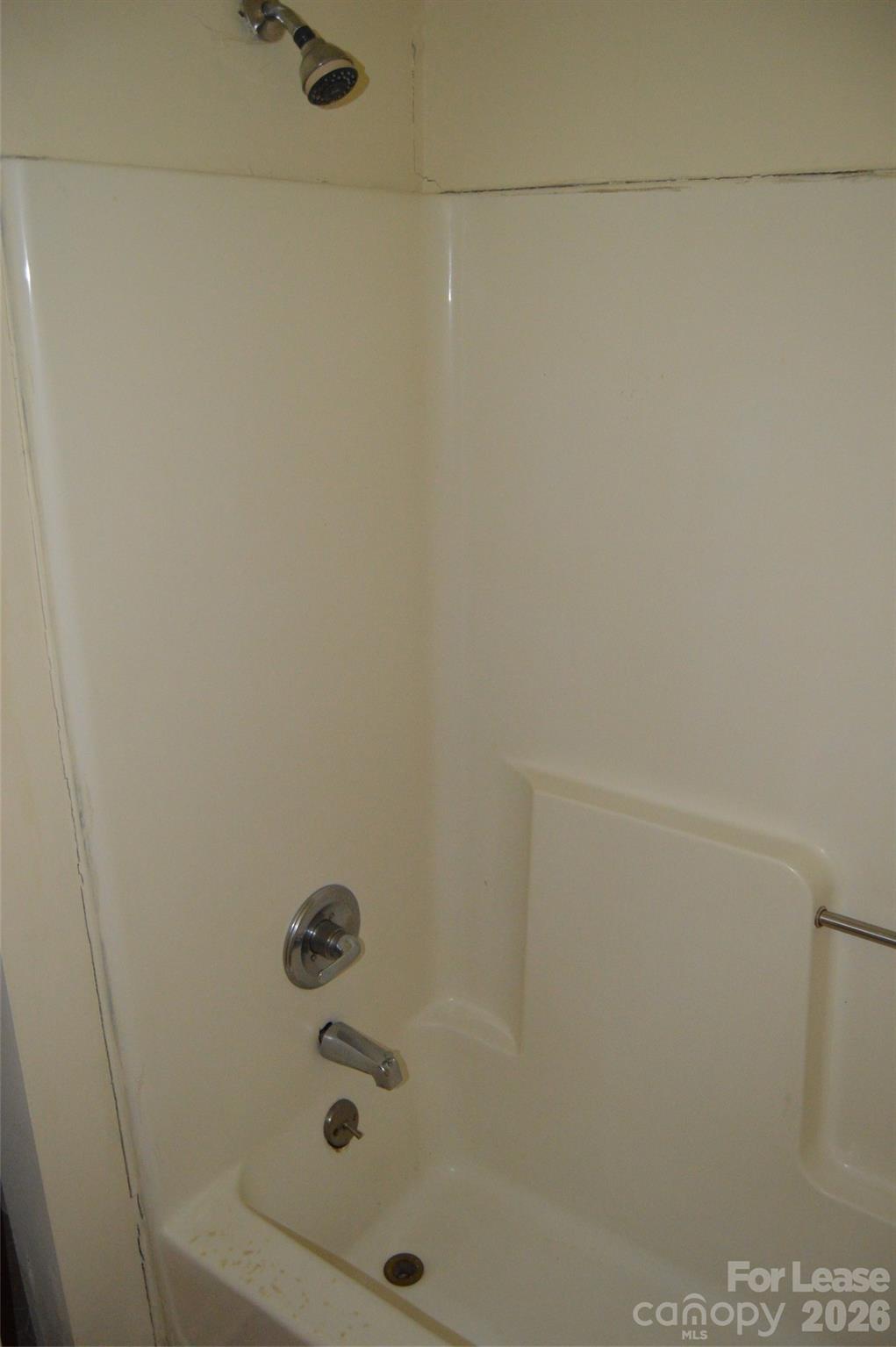 208 Wilson Street B Property Photo 8