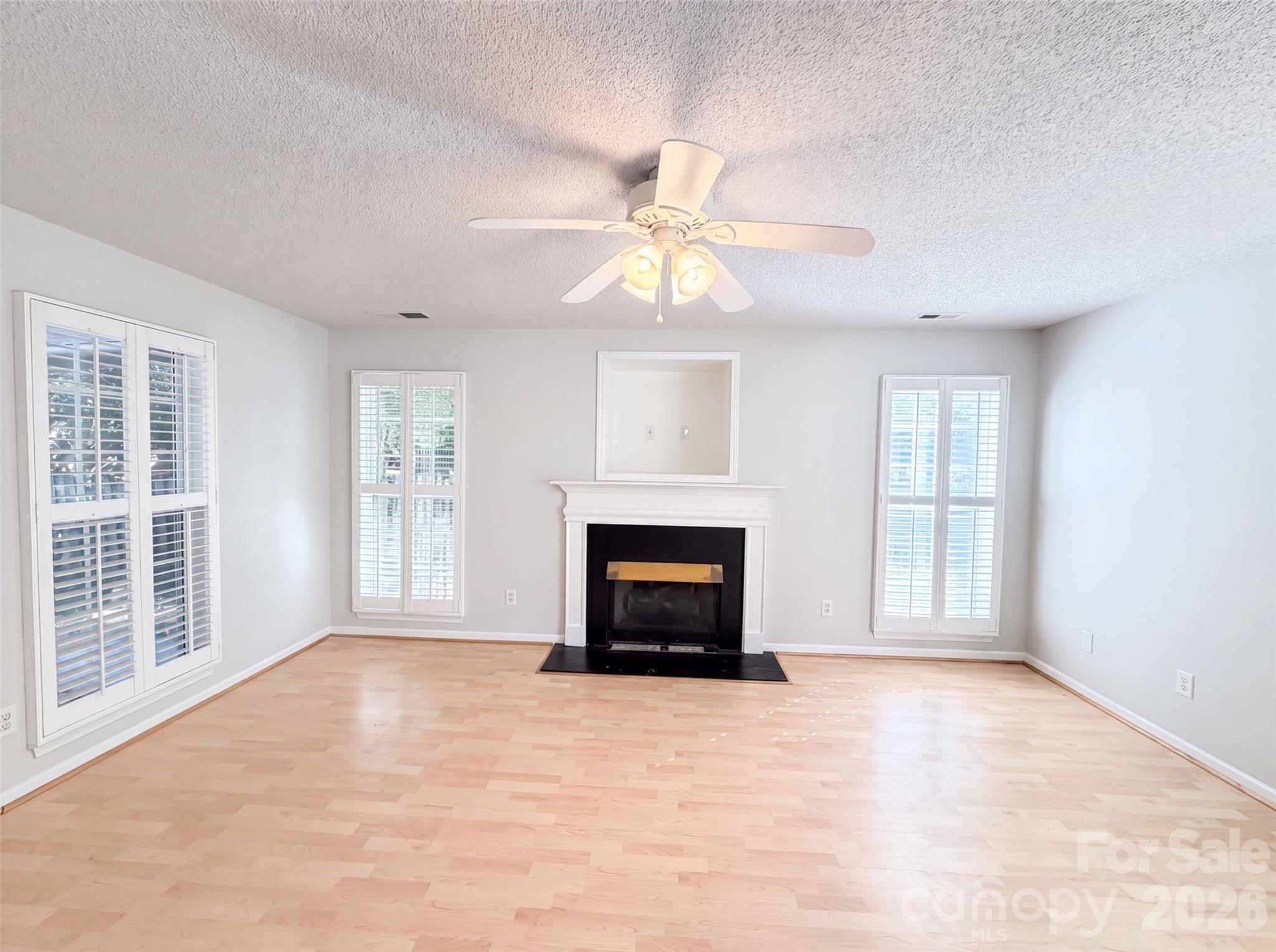 3016 Wyntree Court Property Photo 3