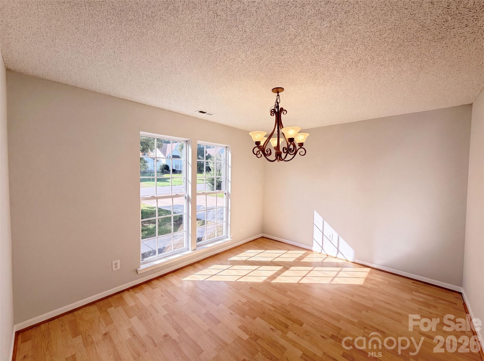 3016 Wyntree Court Property Photo 8