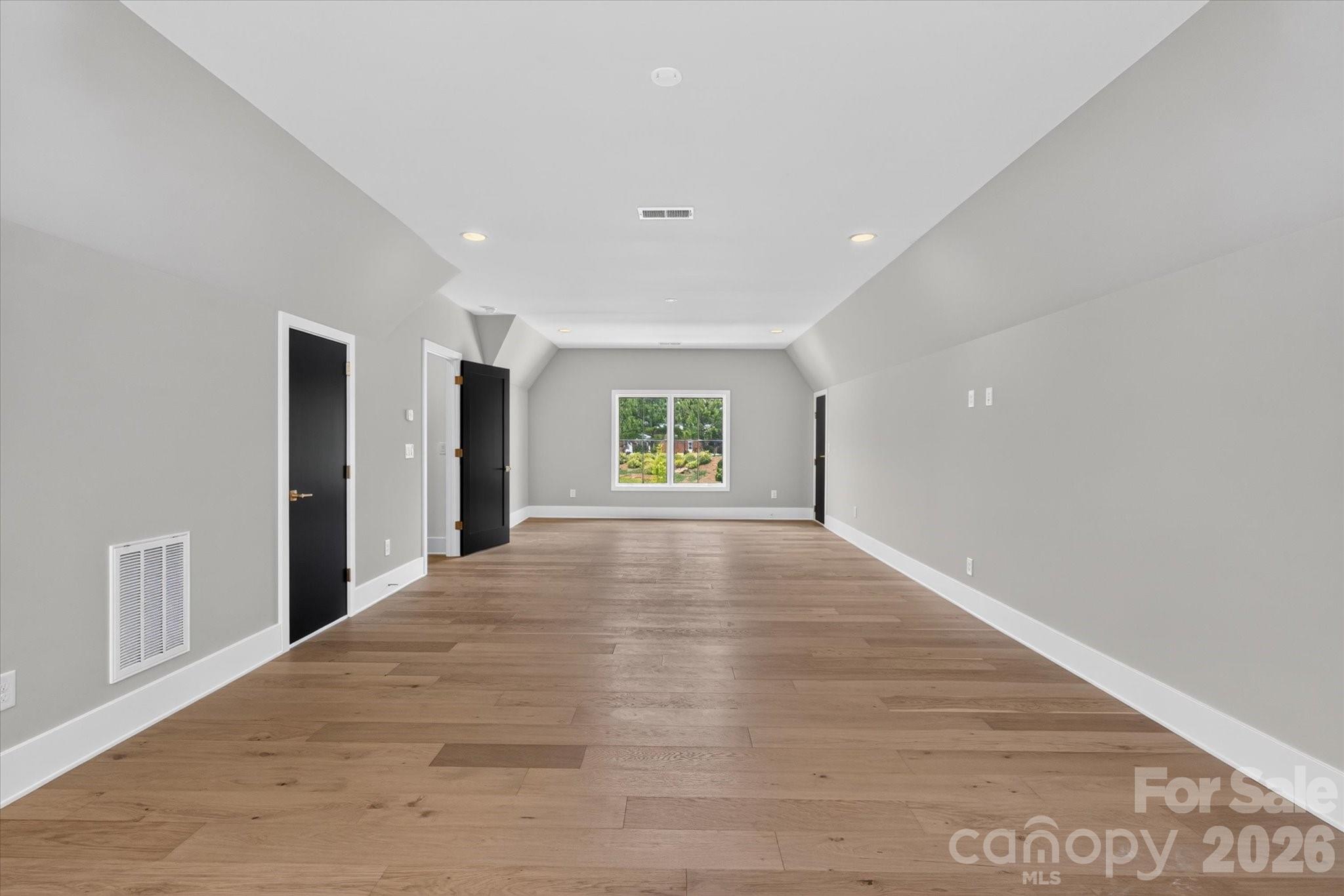 217 Crest Court Property Photo 27