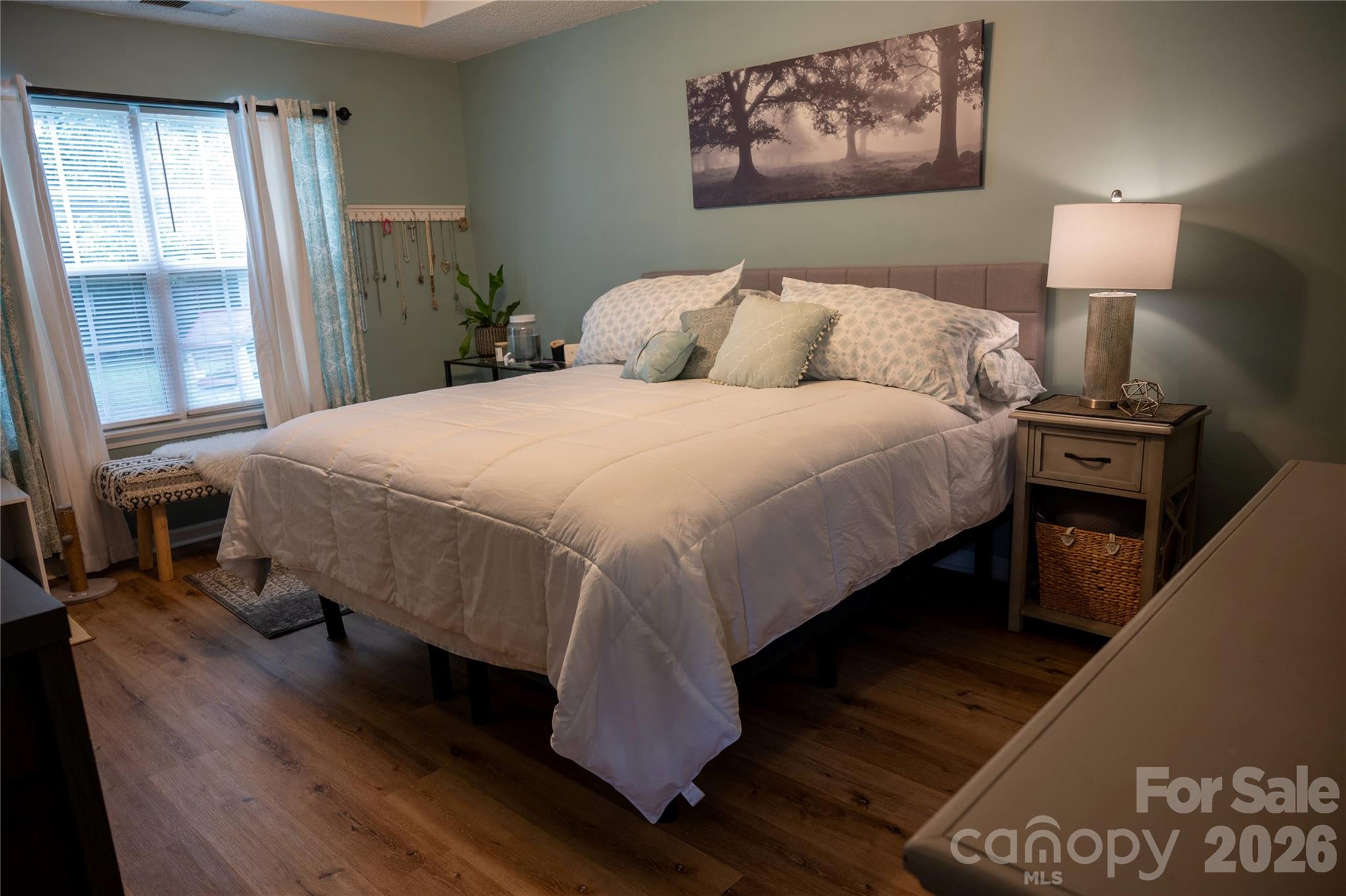 2568 Governors Pointe Court Property Photo 18