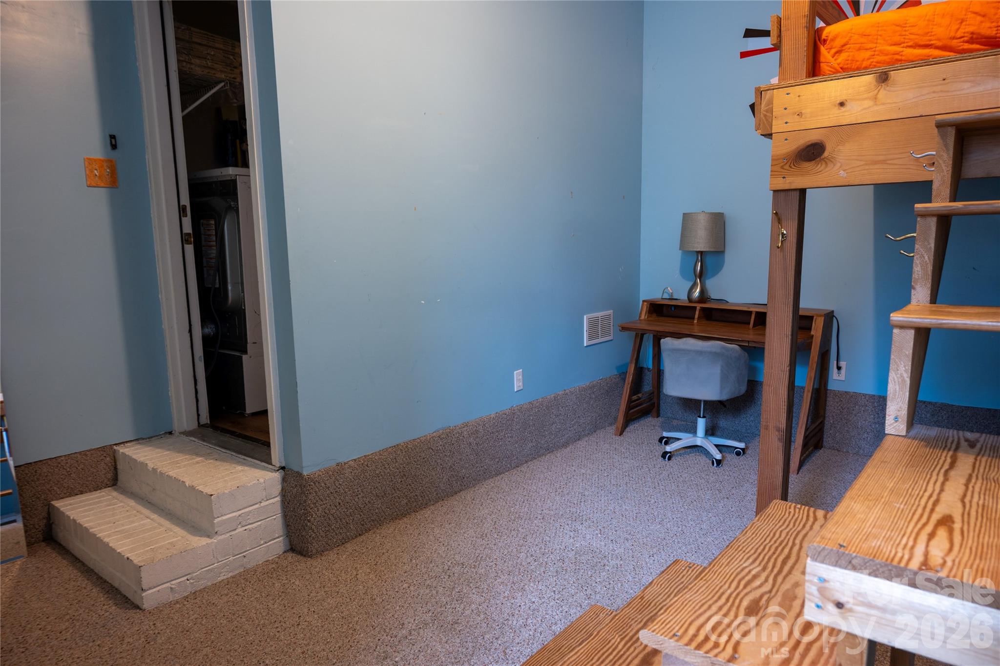 2568 Governors Pointe Court Property Photo 33