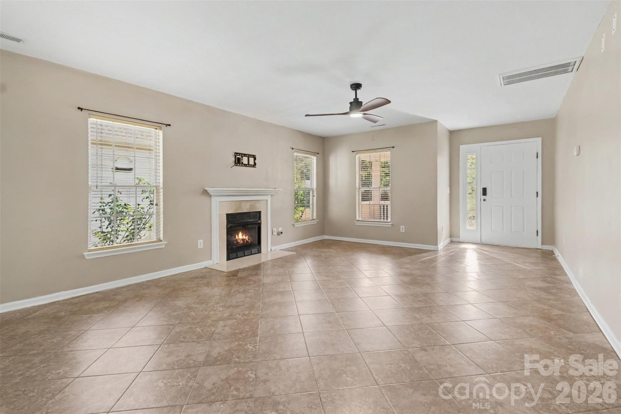 2133 Majestic Poplar Drive Property Photo 6