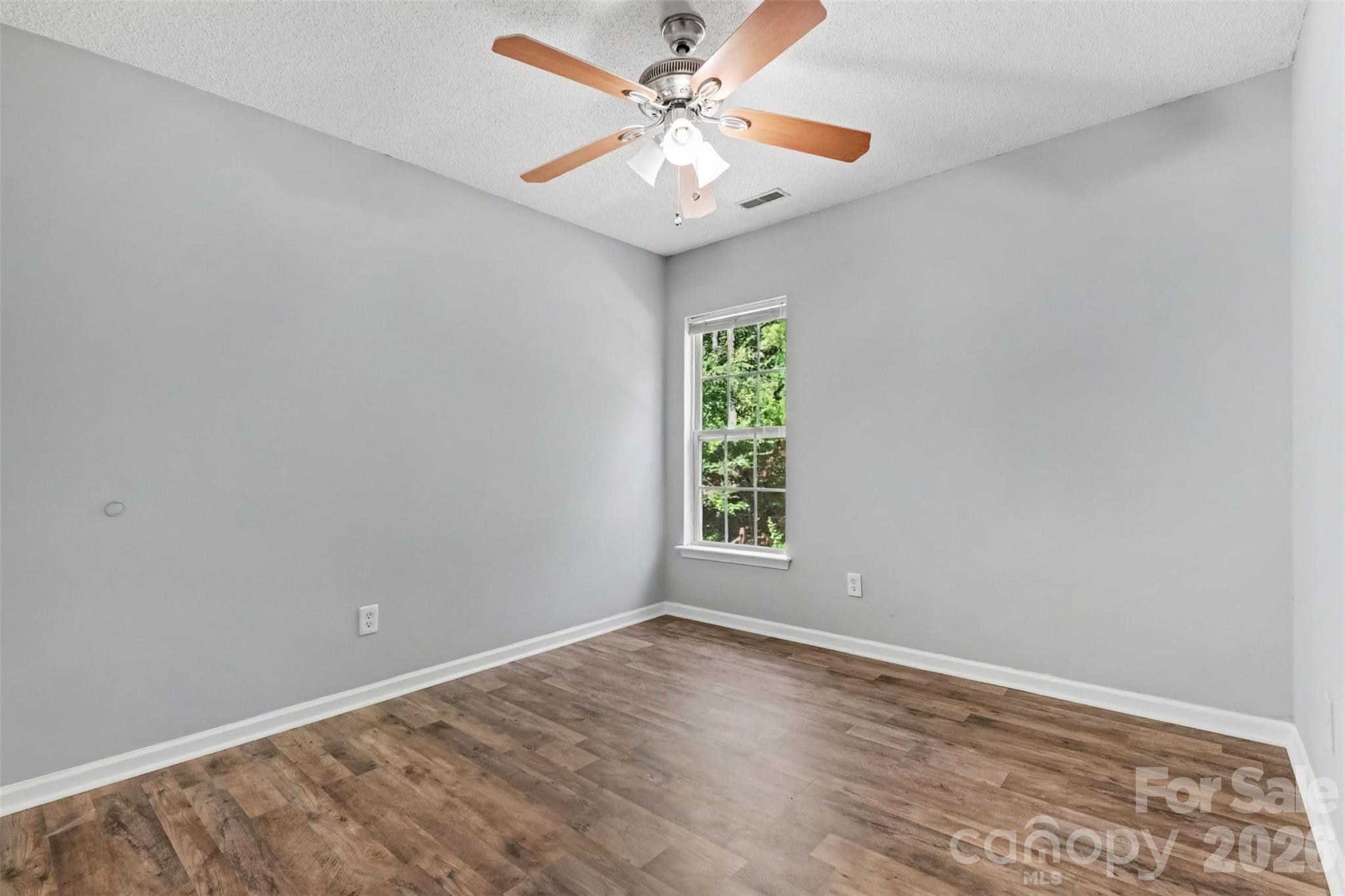 2133 Majestic Poplar Drive Property Photo 14