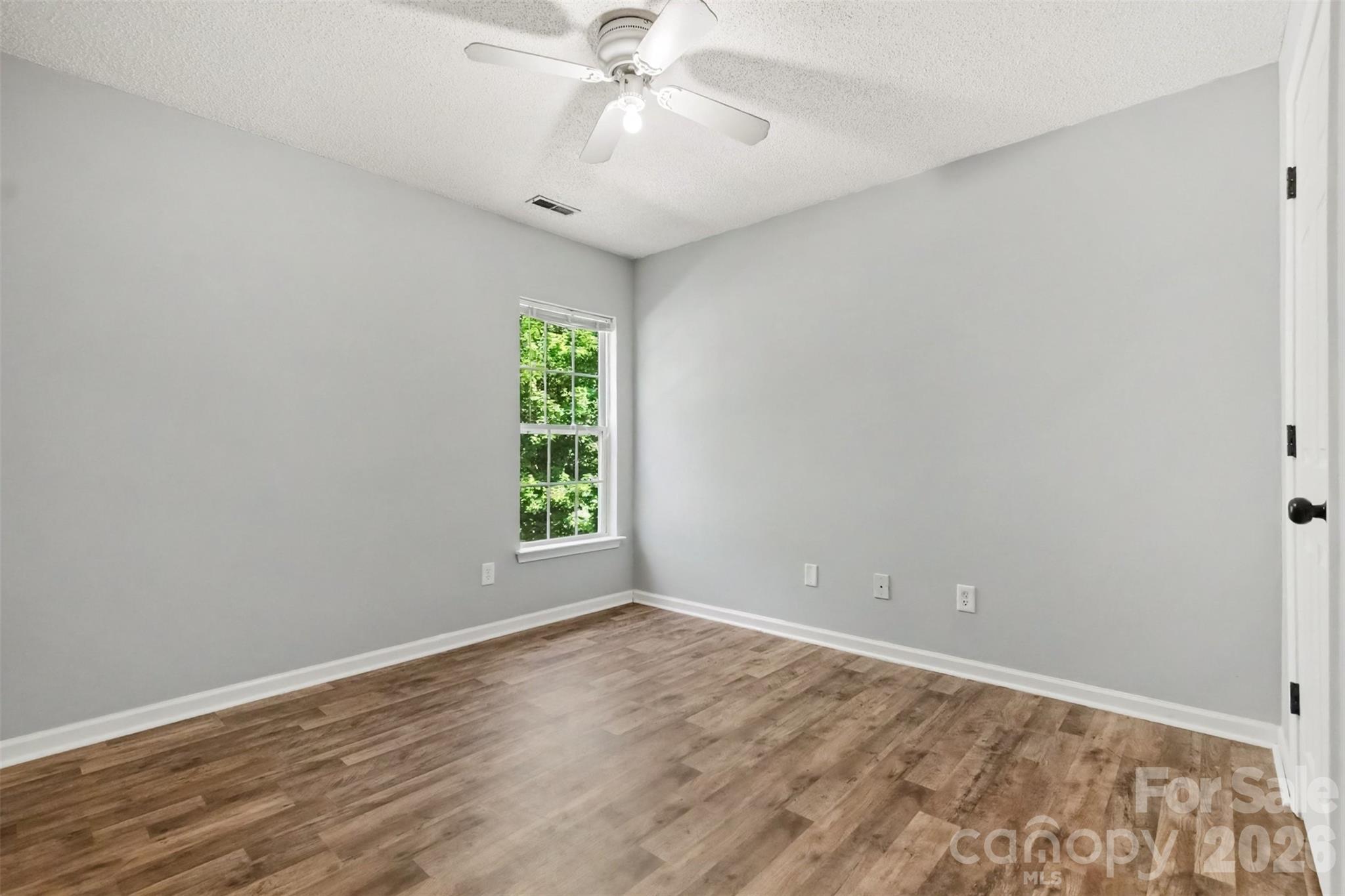 2133 Majestic Poplar Drive Property Photo 15