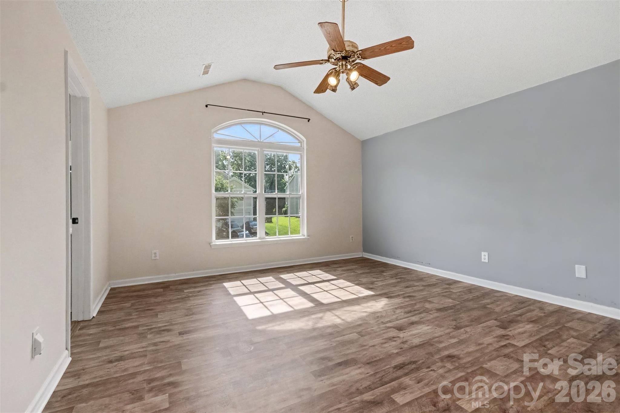 2133 Majestic Poplar Drive Property Photo 19