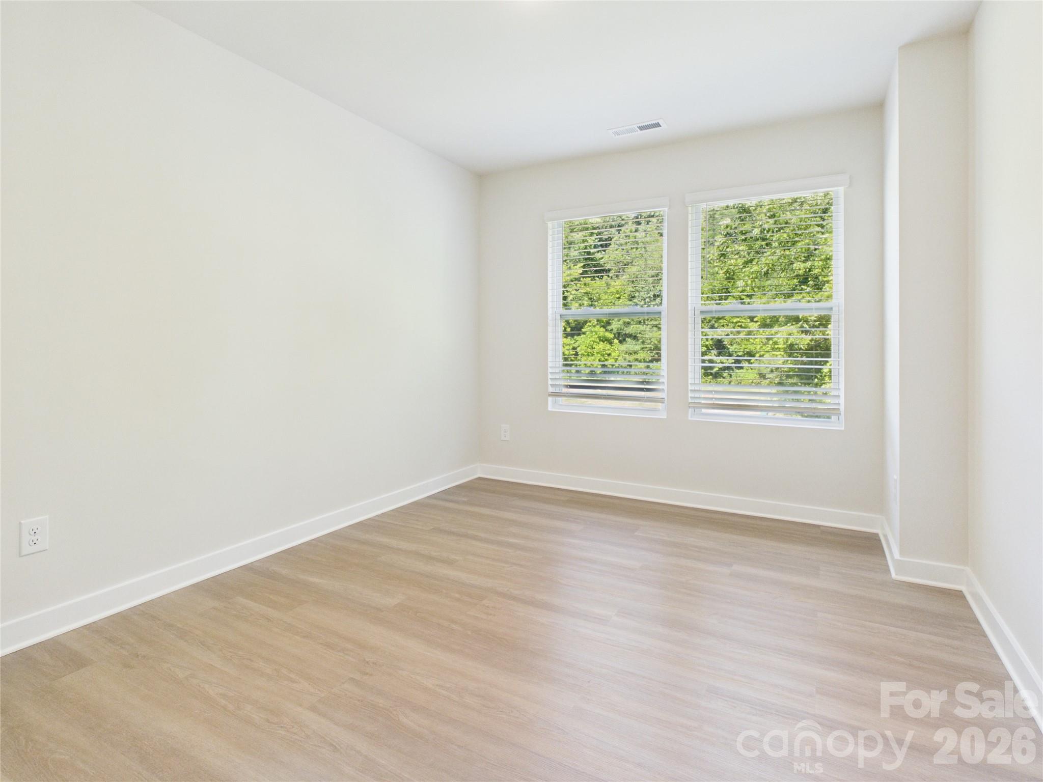105 N Dilling Street 01 Property Photo 23