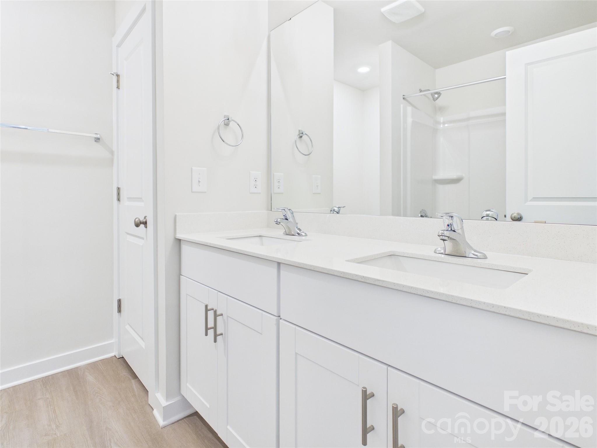 105 N Dilling Street 01 Property Photo 25