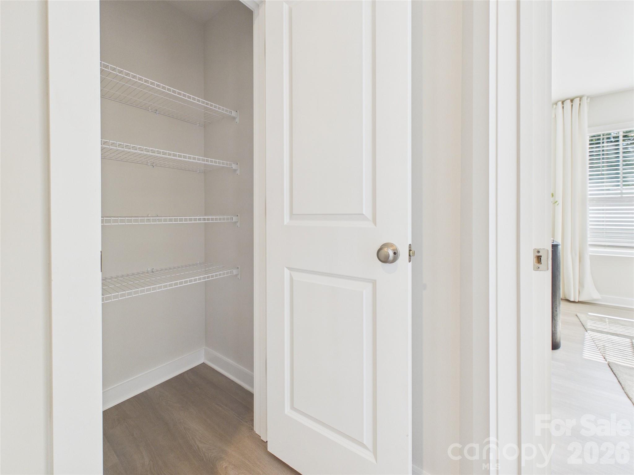 105 N Dilling Street 01 Property Photo 28