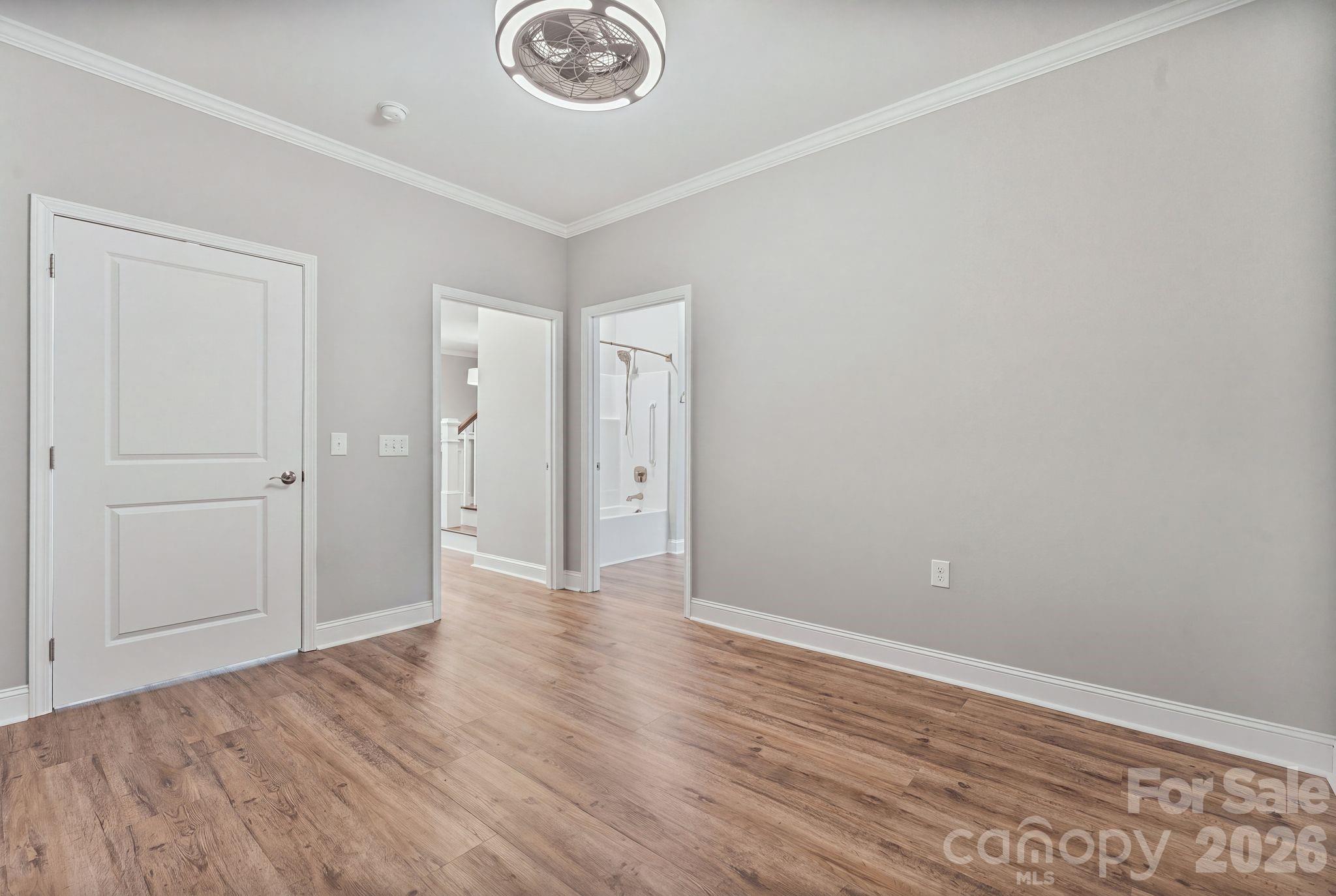 823 Iris Lane Property Photo 16