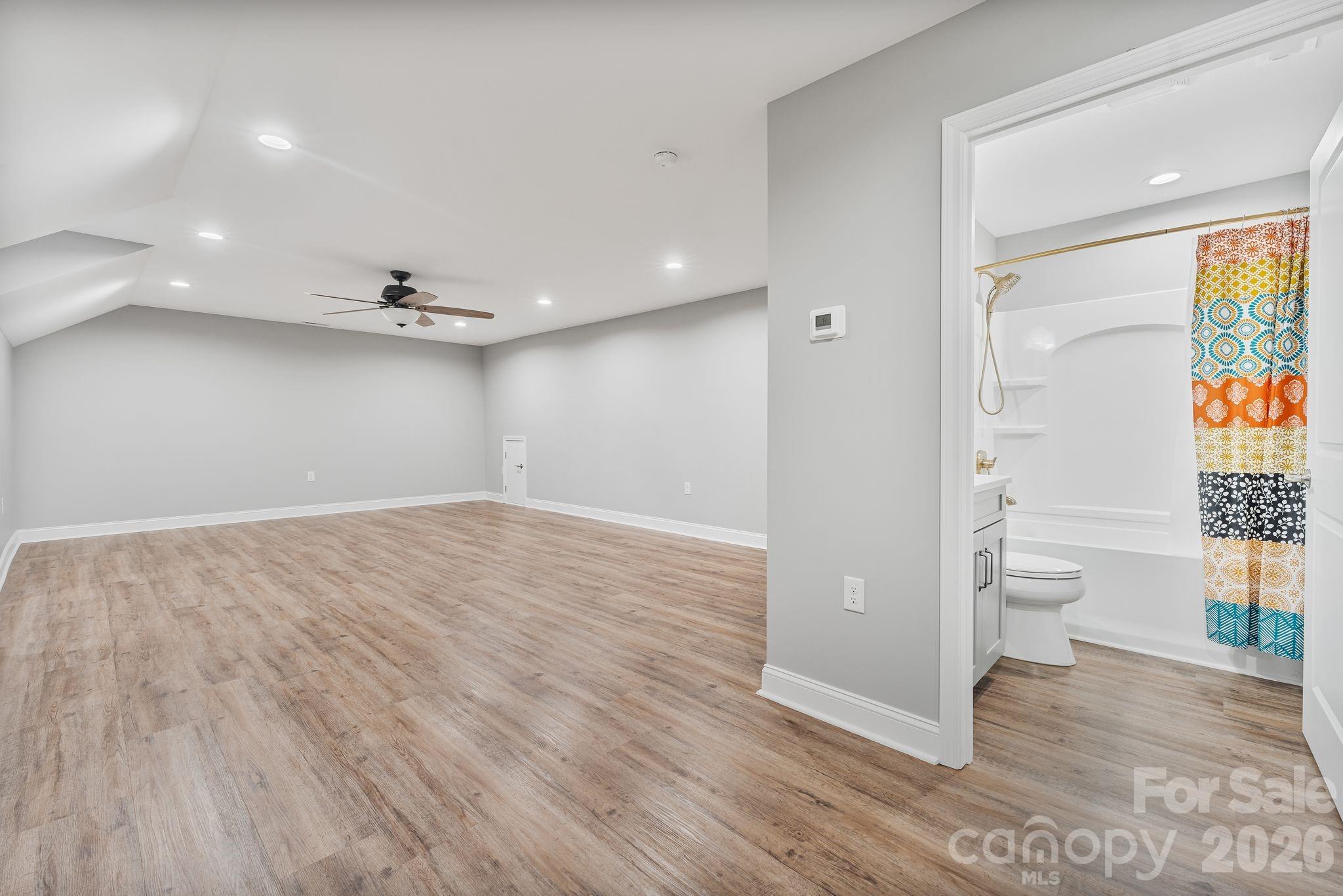 823 Iris Lane Property Photo 26