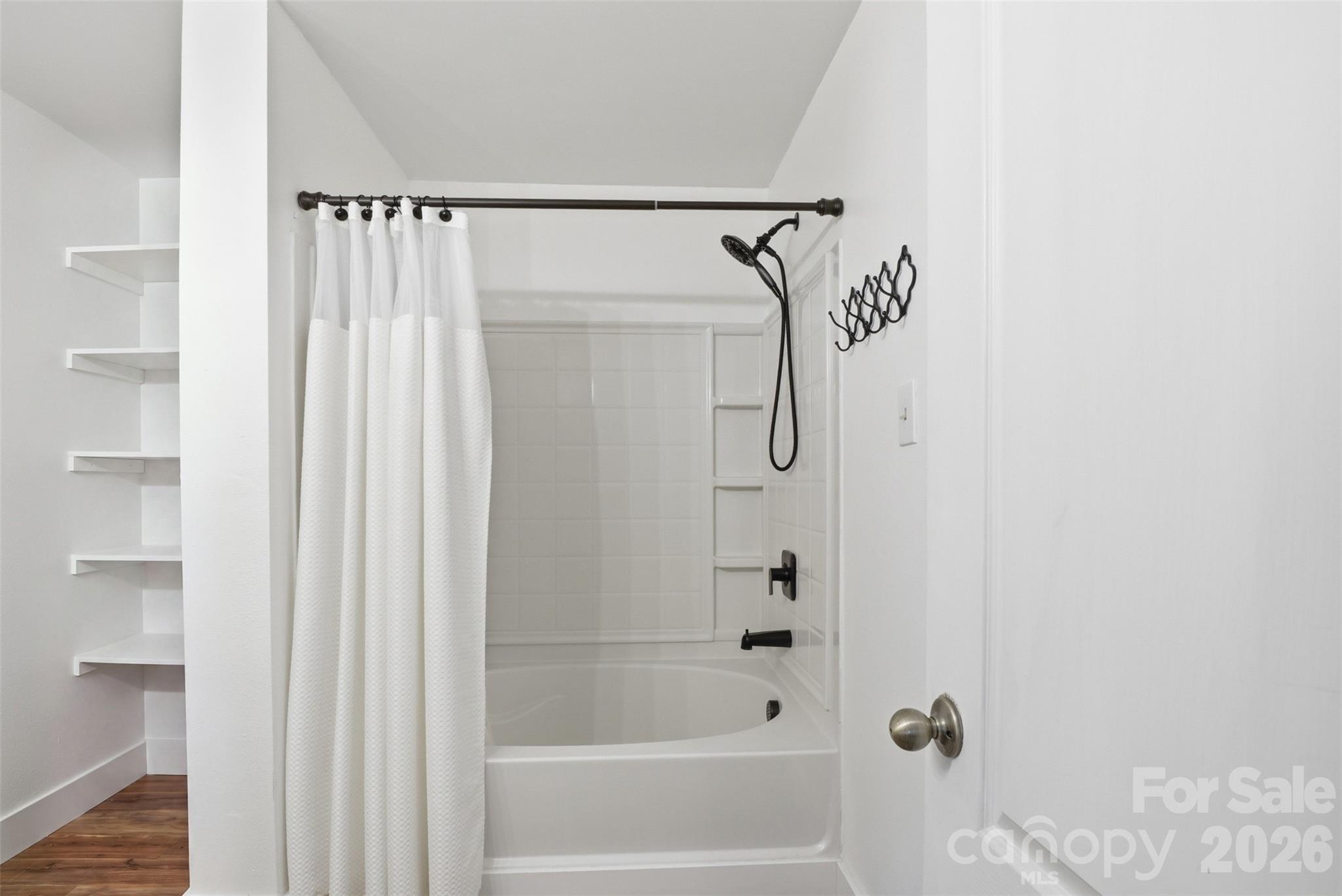 1957 Leesburg Drive Property Photo 19