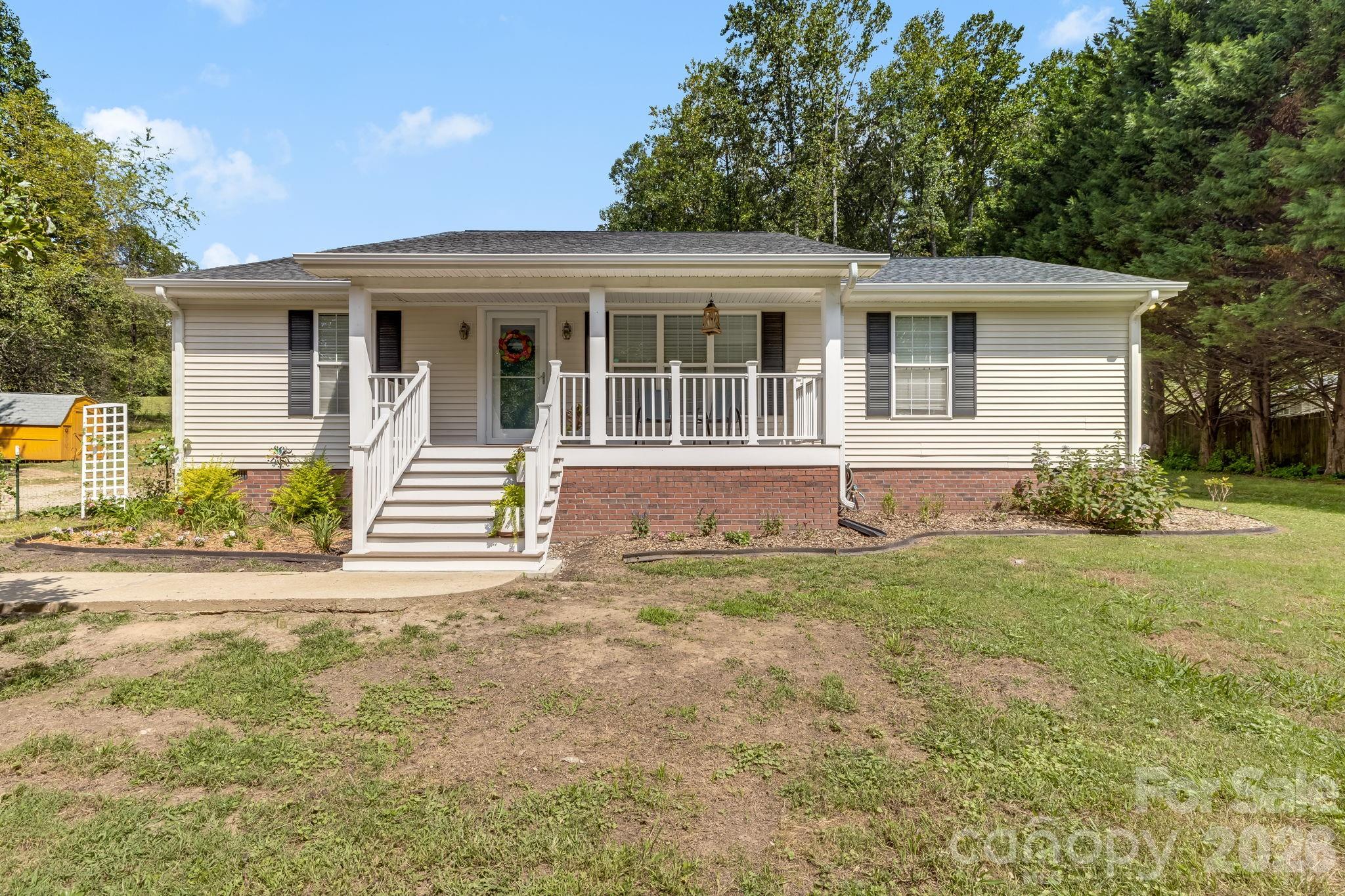 710 Stoney Mountain Road Property Photo 2
