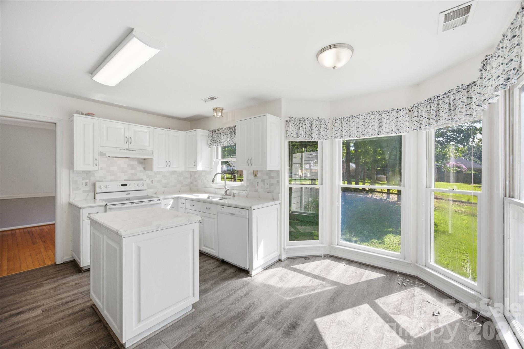 3110 Ivy Creek Road Property Photo 17