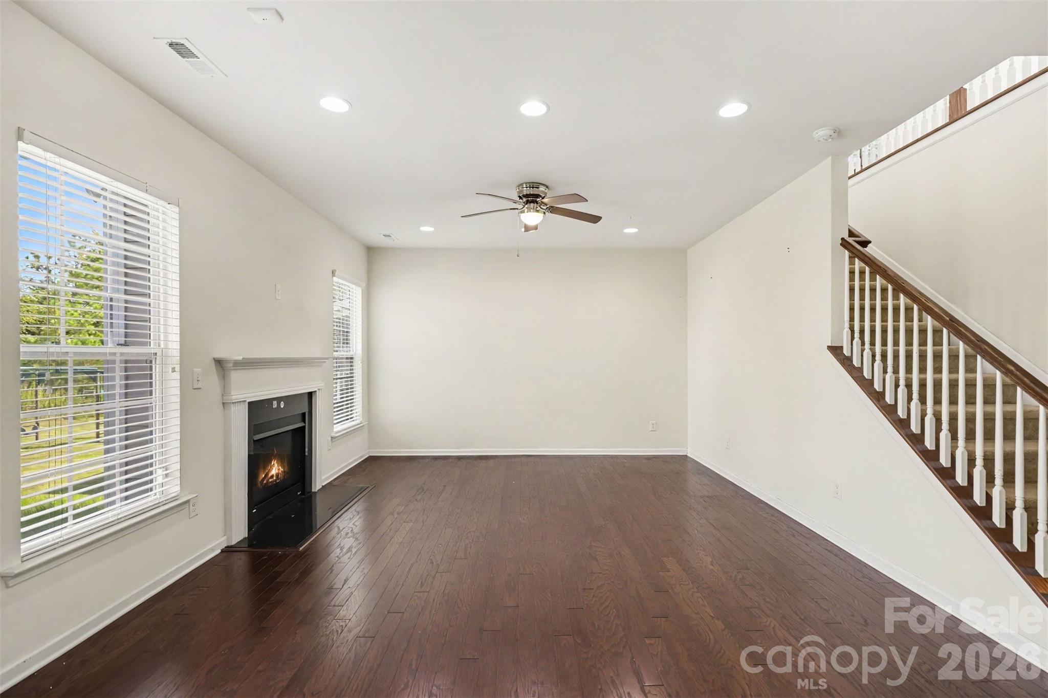 10704 Sky Chase Avenue Property Photo 7