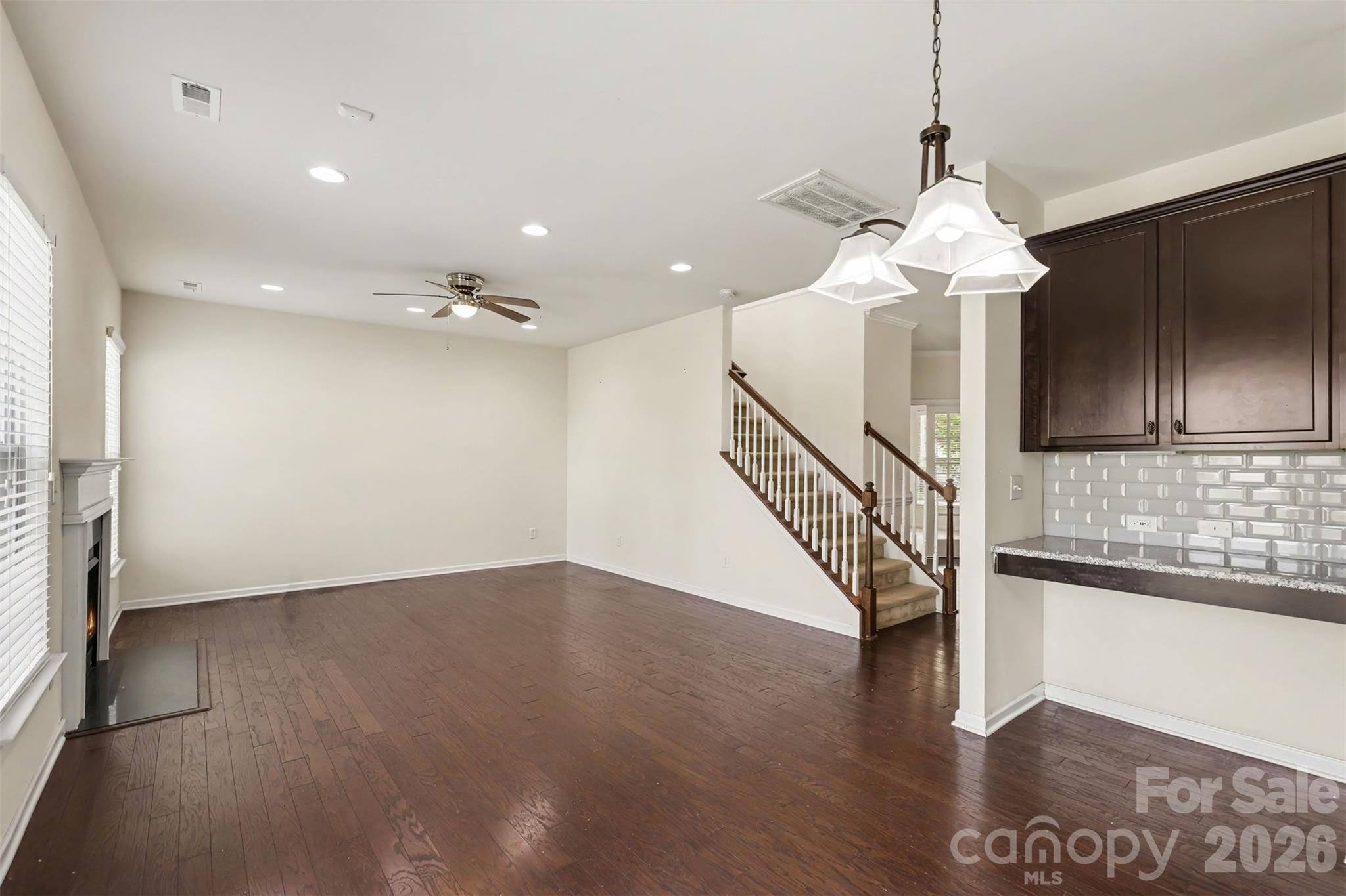 10704 Sky Chase Avenue Property Photo 11