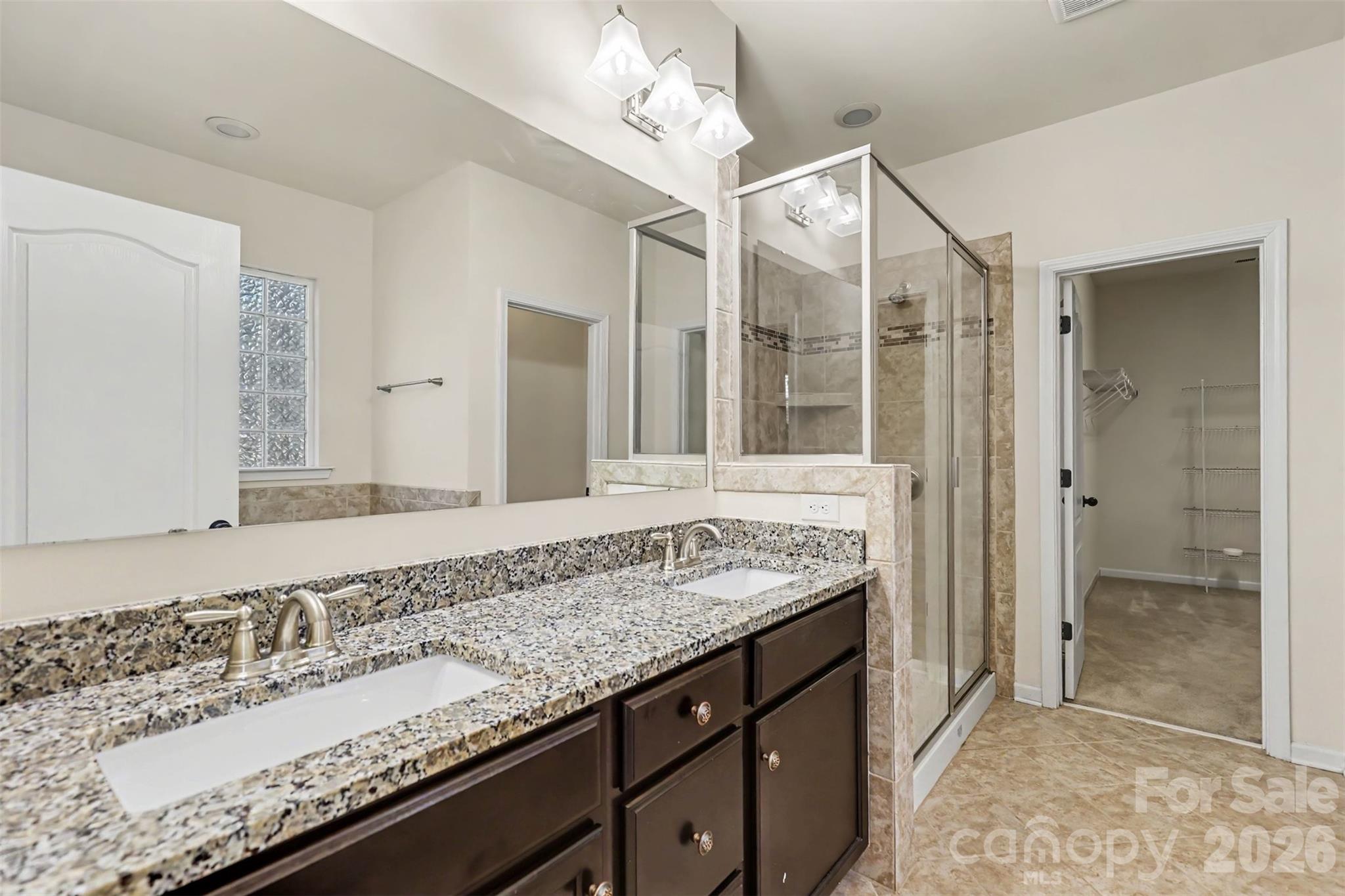 10704 Sky Chase Avenue Property Photo 13