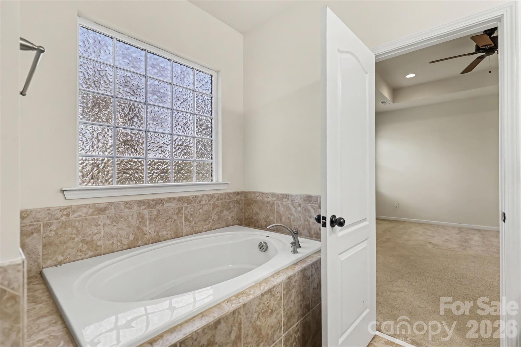 10704 Sky Chase Avenue Property Photo 38