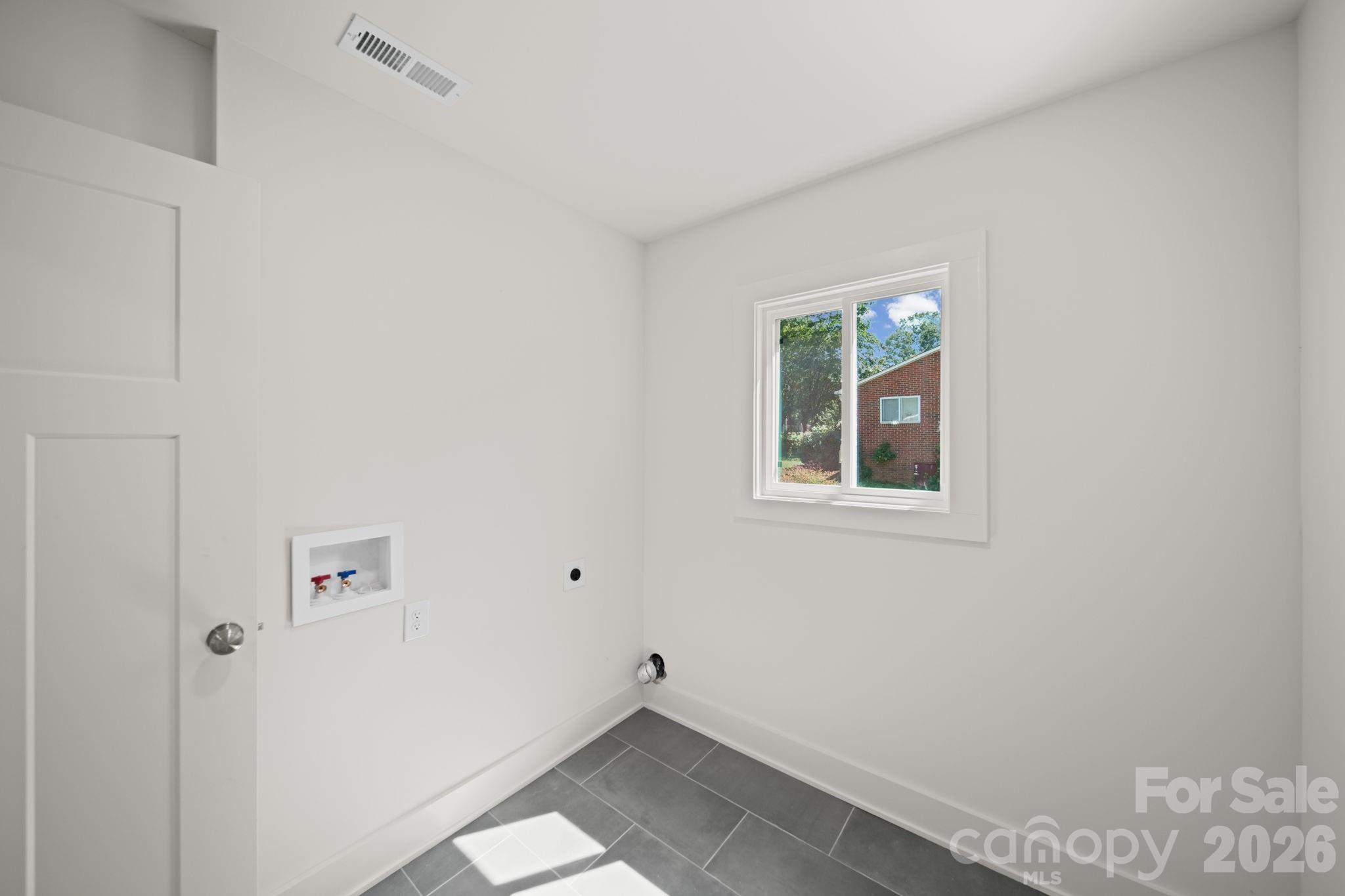 1041 Watts Drive Property Photo 32