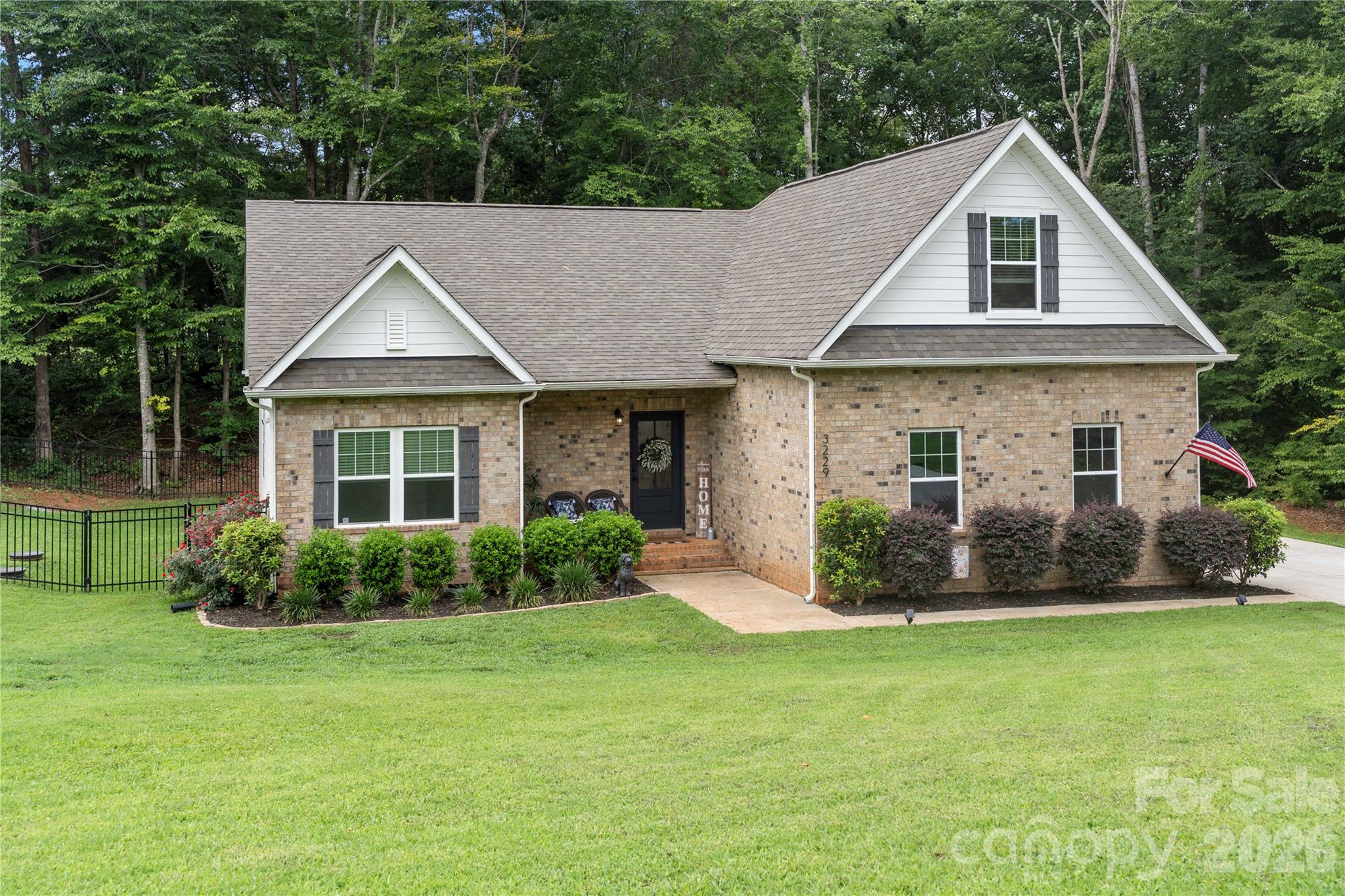 3229 Creek Bend Court Property Photo 1