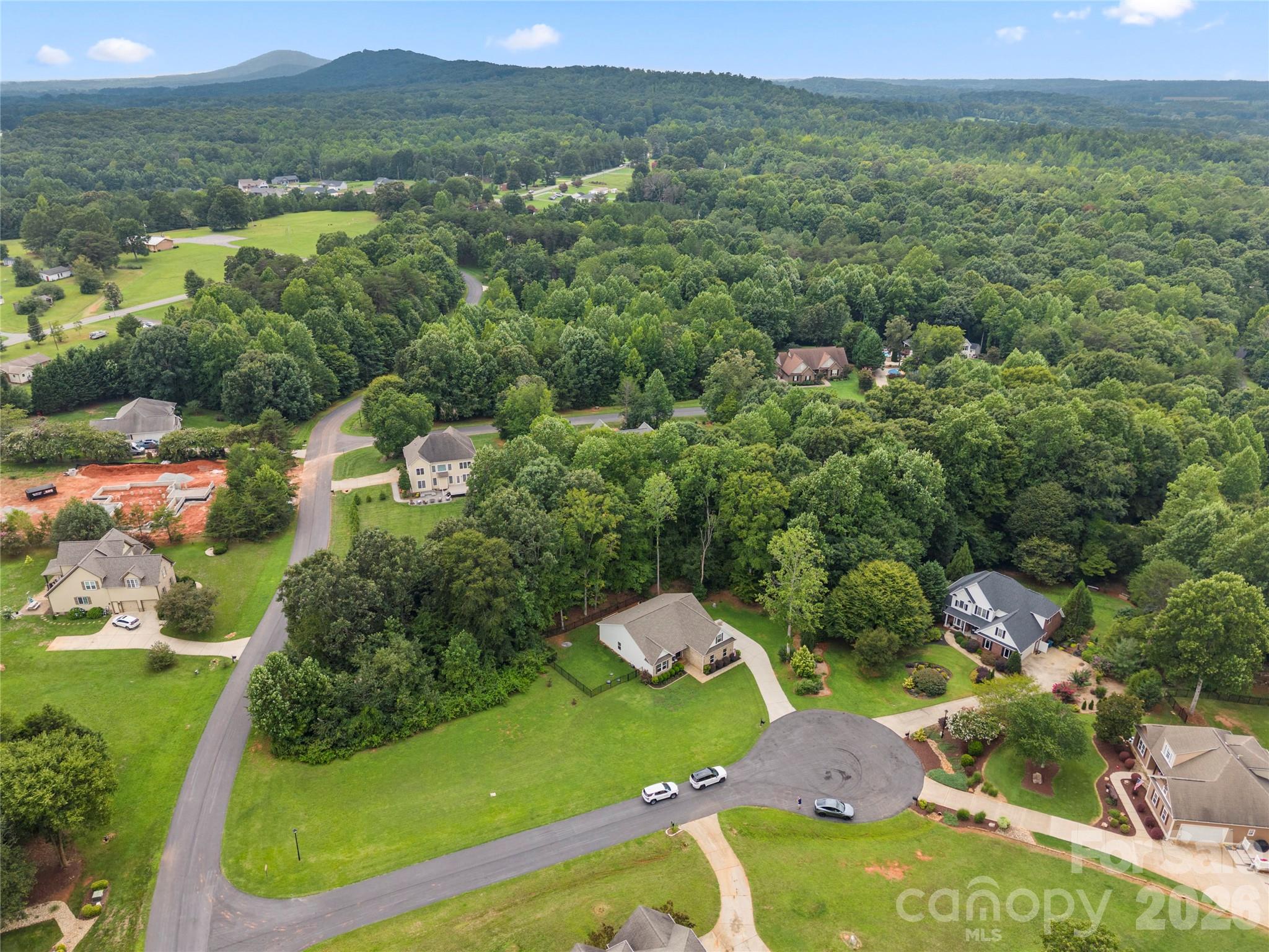 3229 Creek Bend Court Property Photo 6