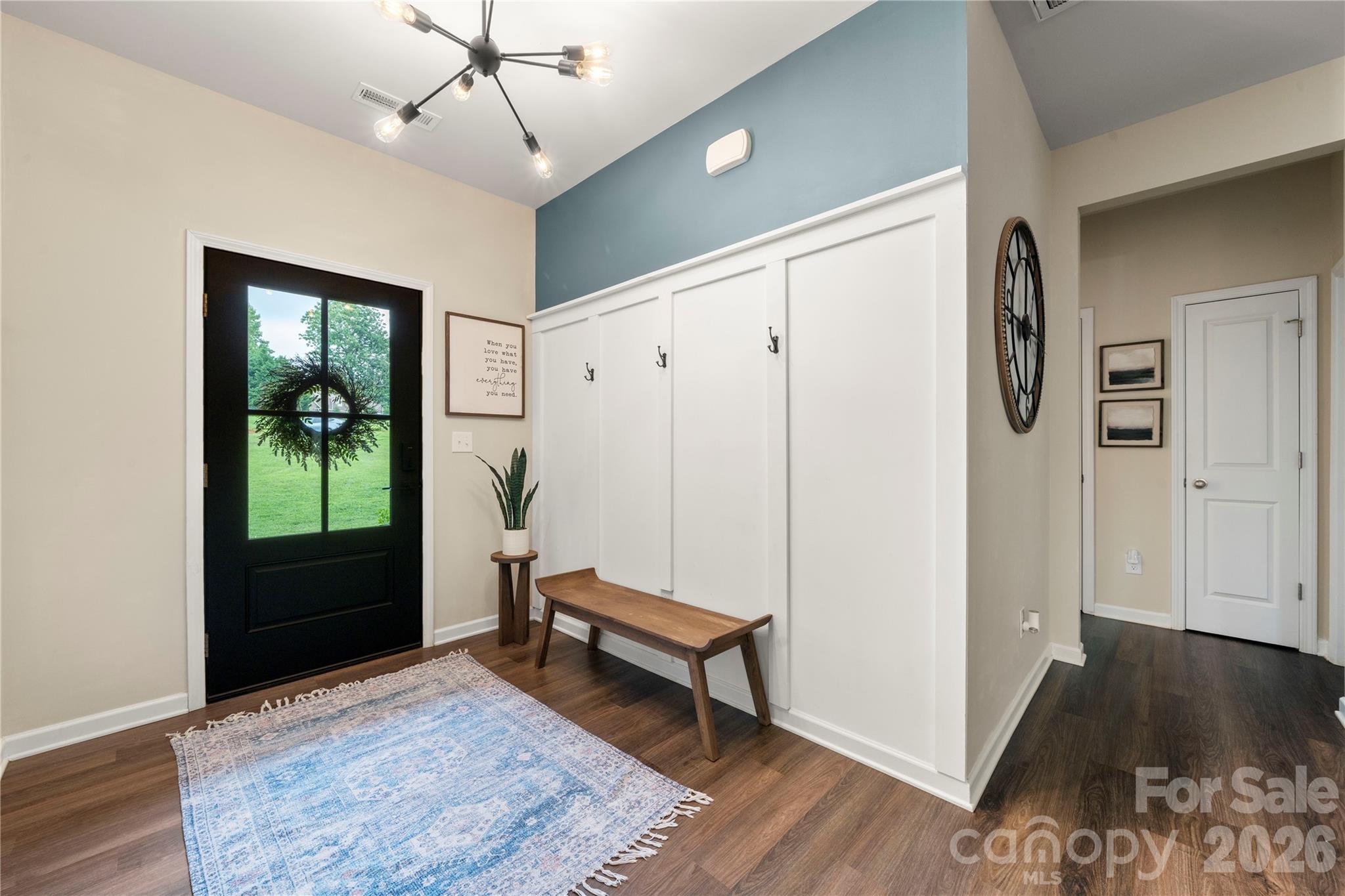 3229 Creek Bend Court Property Photo 8