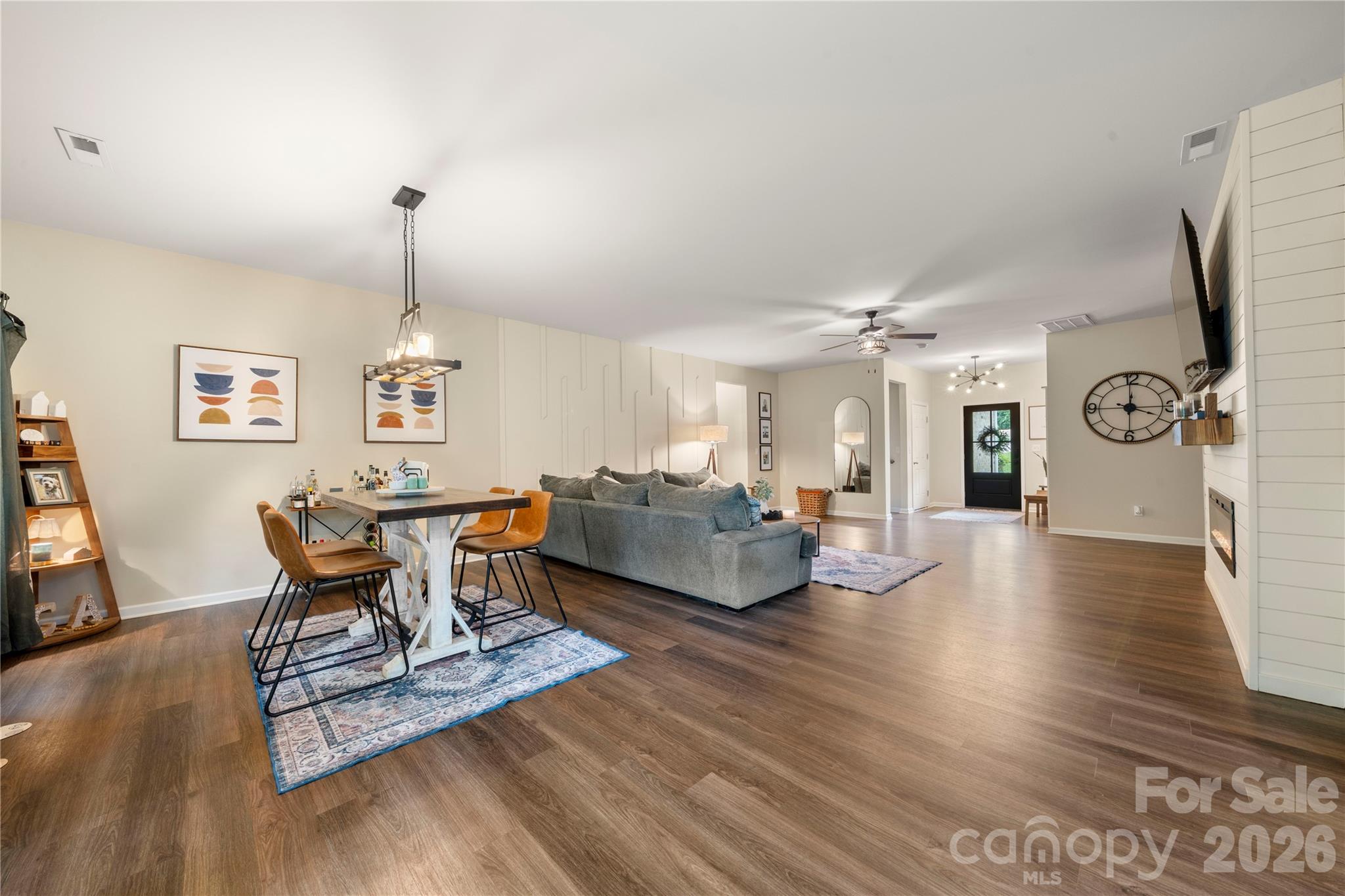 3229 Creek Bend Court Property Photo 12