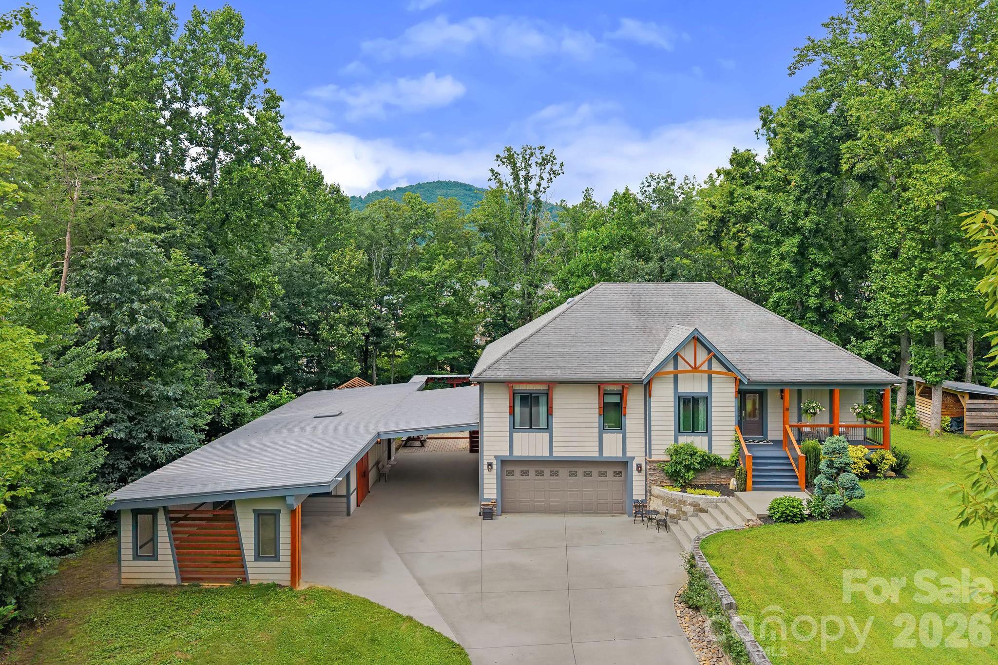 38 Little Forest Drive Property Photo 2