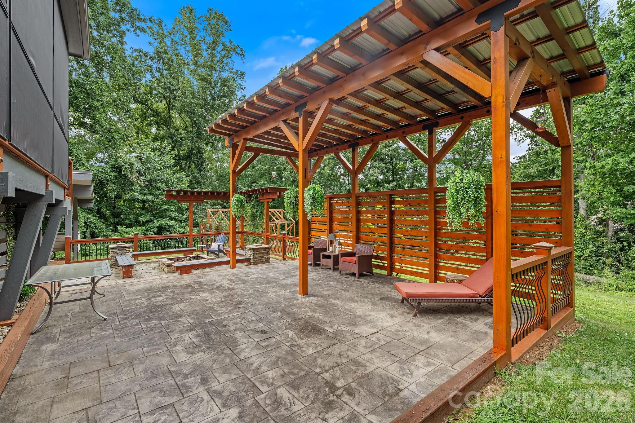 38 Little Forest Drive Property Photo 42